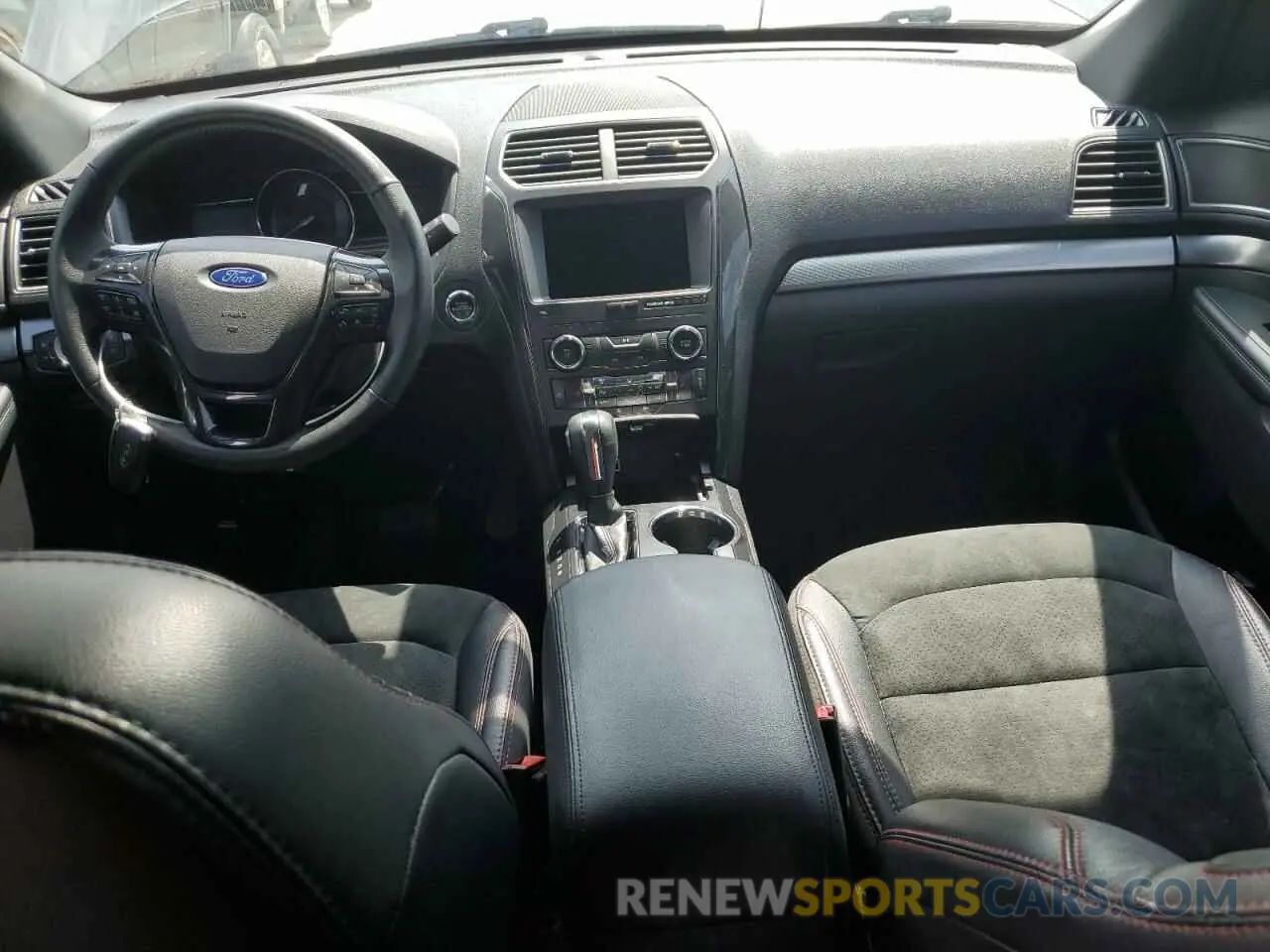 8 Photograph of a damaged car 1FM5K7D85KGA83357 FORD EXPLORER 2019