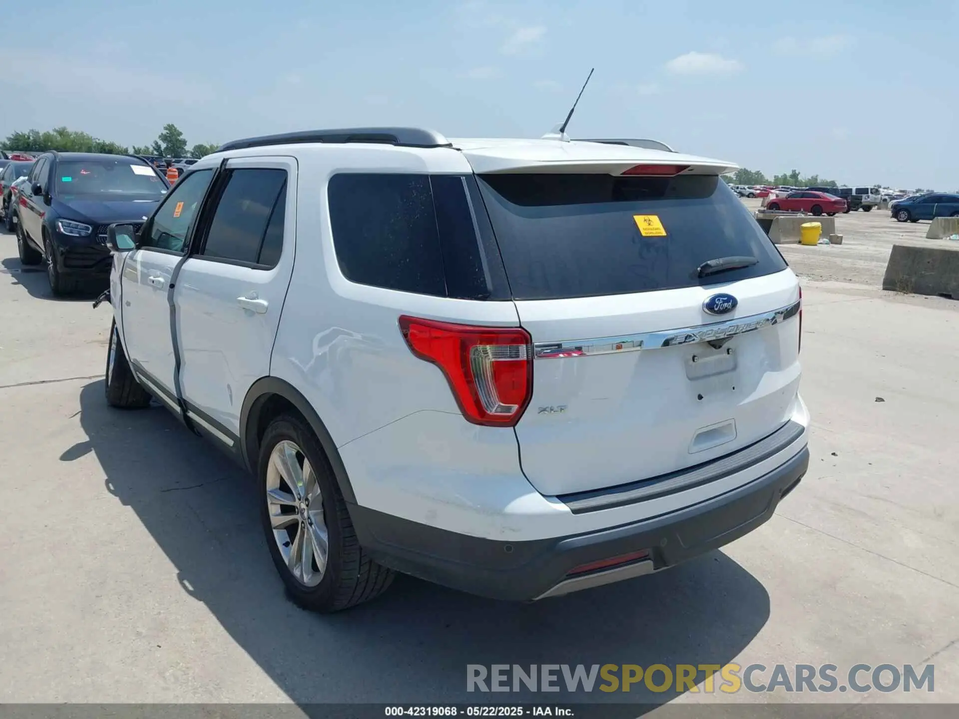 3 Photograph of a damaged car 1FM5K7D86KGA87806 FORD EXPLORER 2019