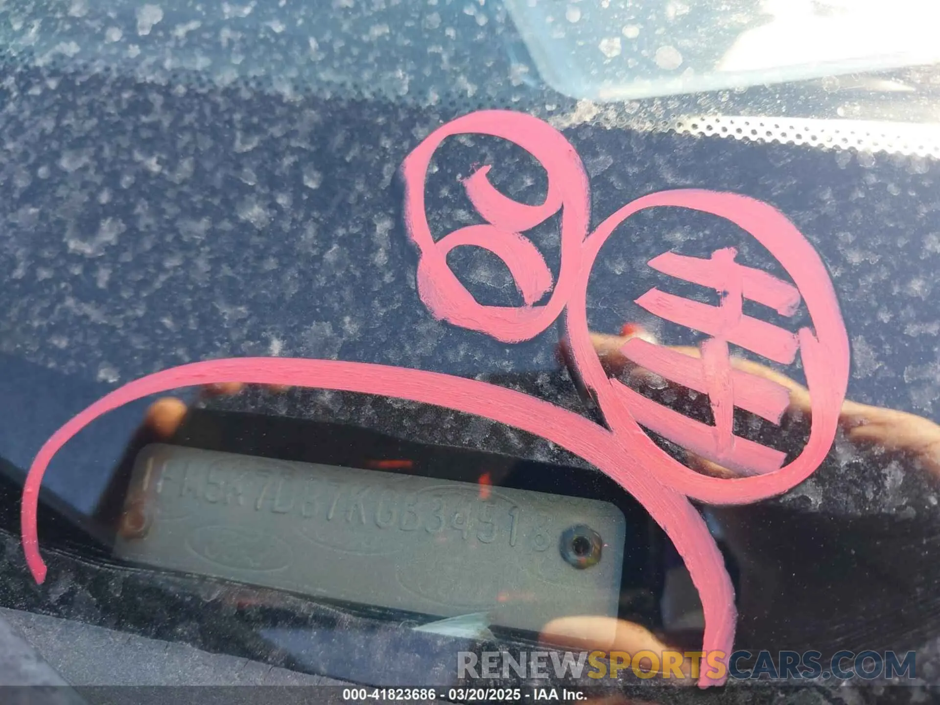 9 Photograph of a damaged car 1FM5K7D87KGB34518 FORD EXPLORER 2019