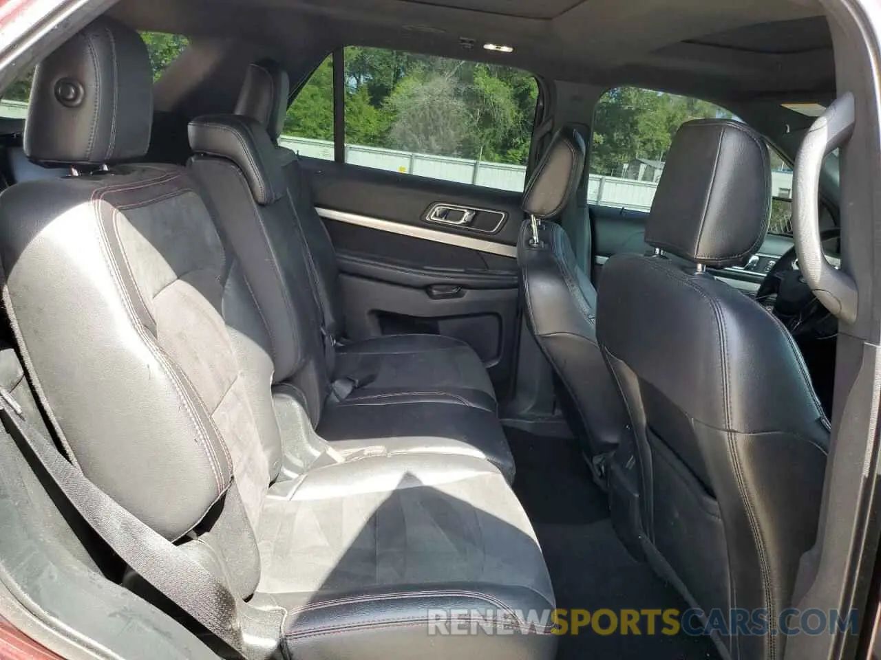 11 Photograph of a damaged car 1FM5K7D88KGA41555 FORD EXPLORER 2019