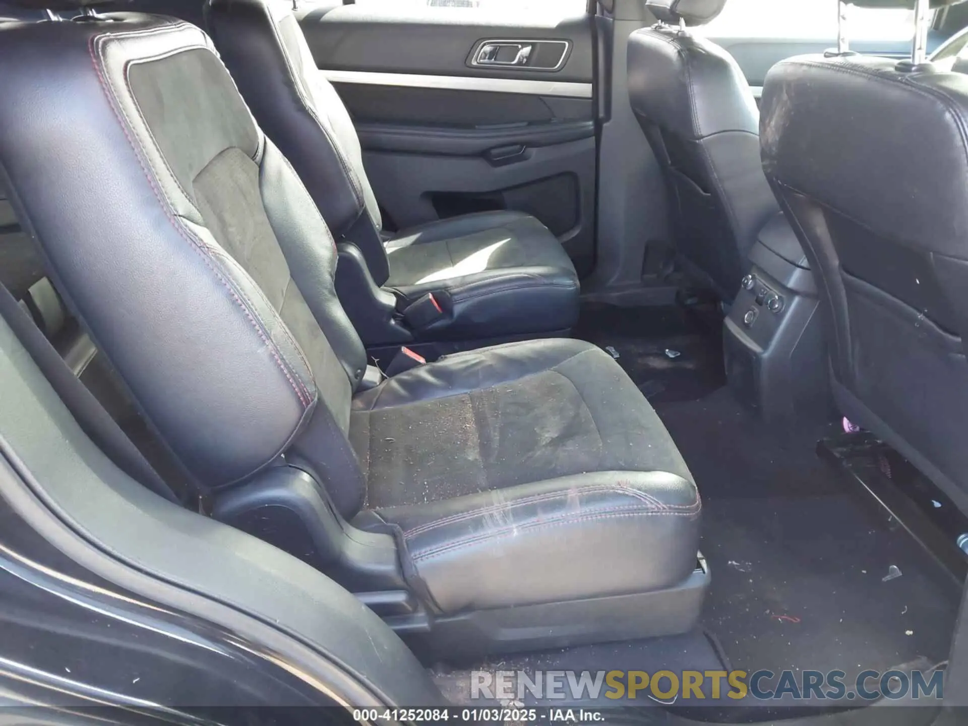 8 Photograph of a damaged car 1FM5K7D88KGA41636 FORD EXPLORER 2019