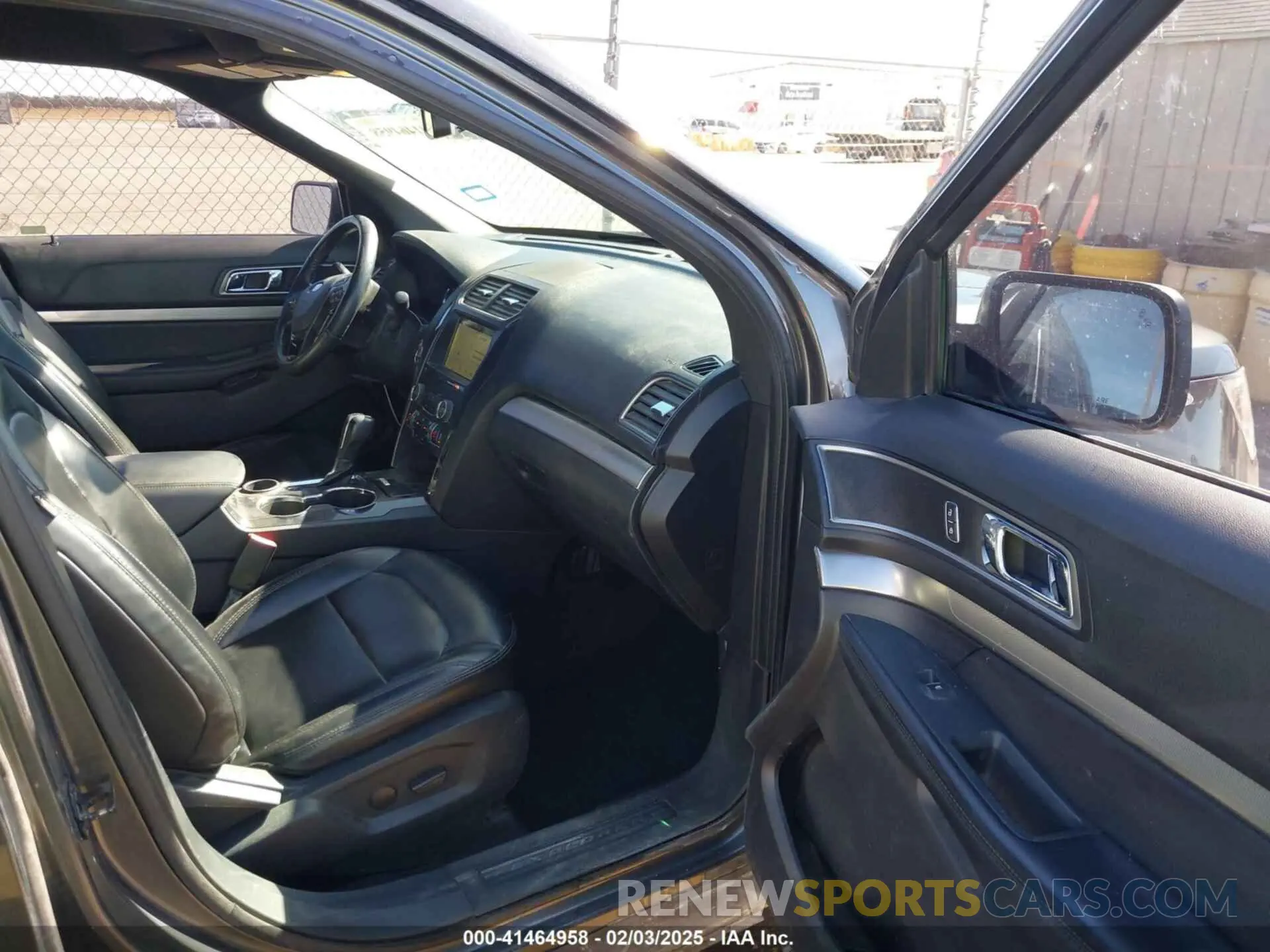 5 Photograph of a damaged car 1FM5K7D88KGA87807 FORD EXPLORER 2019