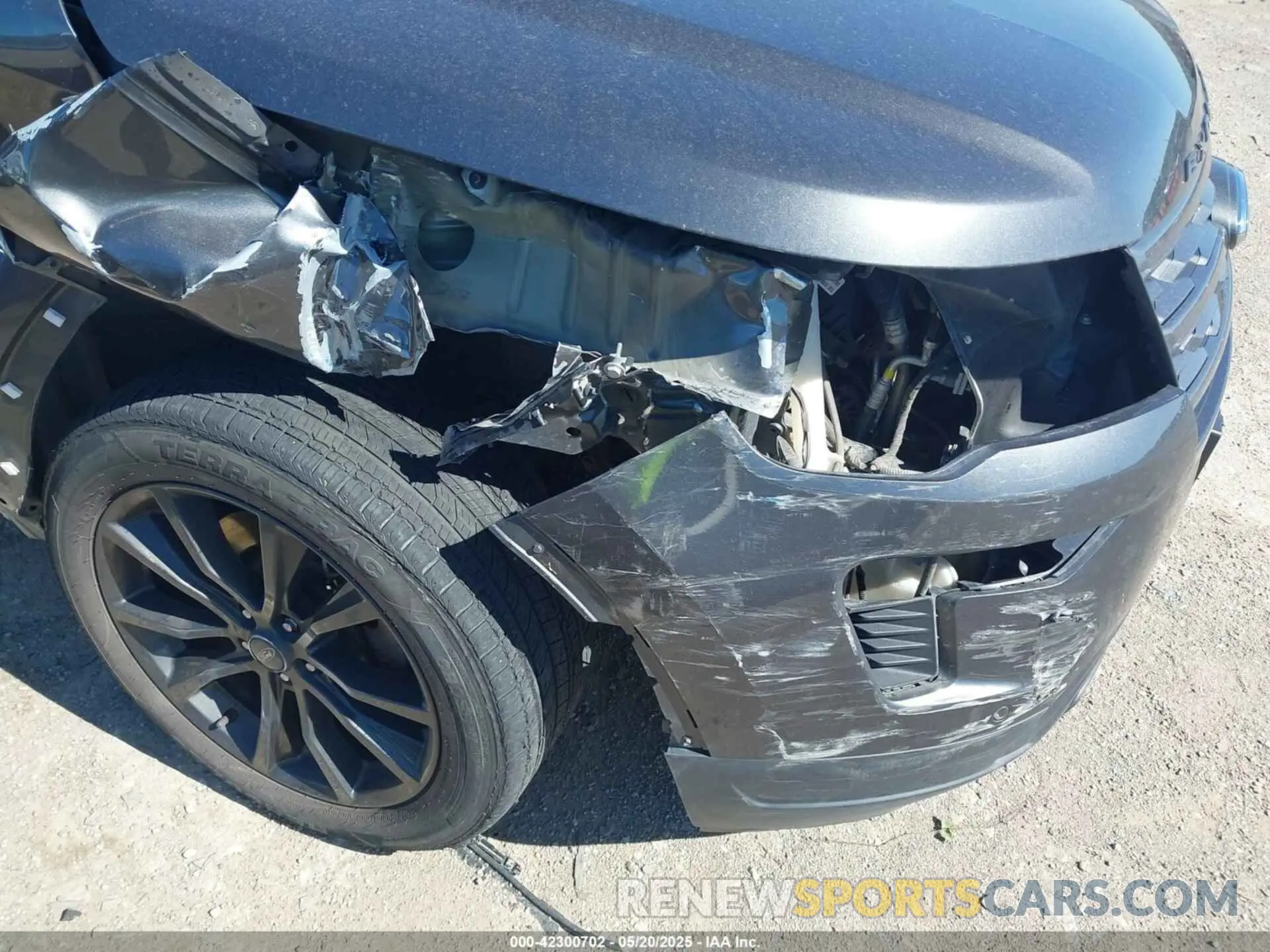 21 Photograph of a damaged car 1FM5K7D88KGA88682 FORD EXPLORER 2019