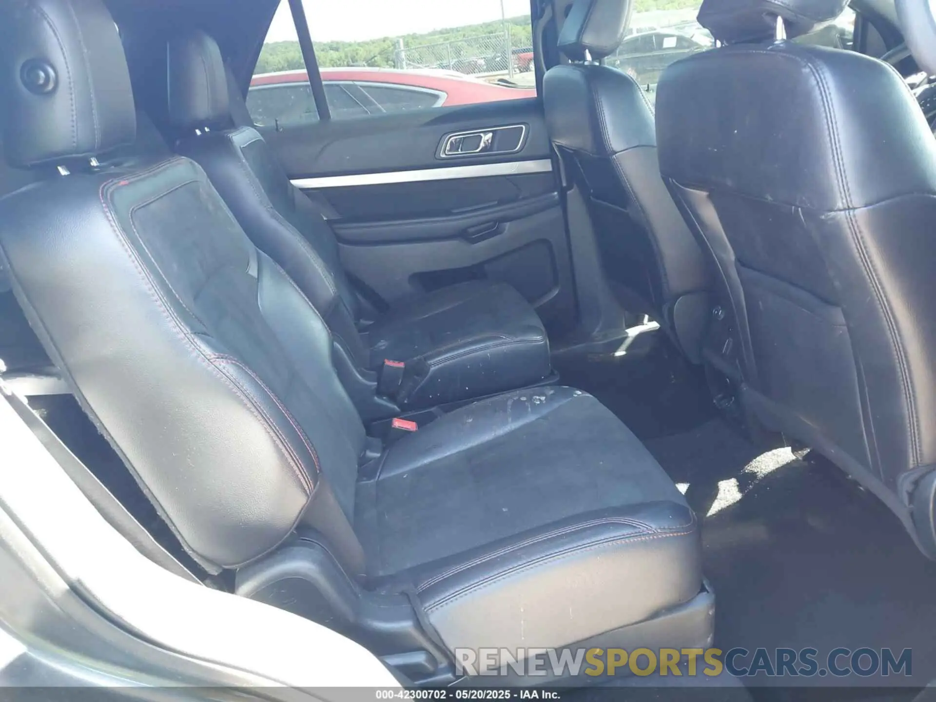 8 Photograph of a damaged car 1FM5K7D88KGA88682 FORD EXPLORER 2019