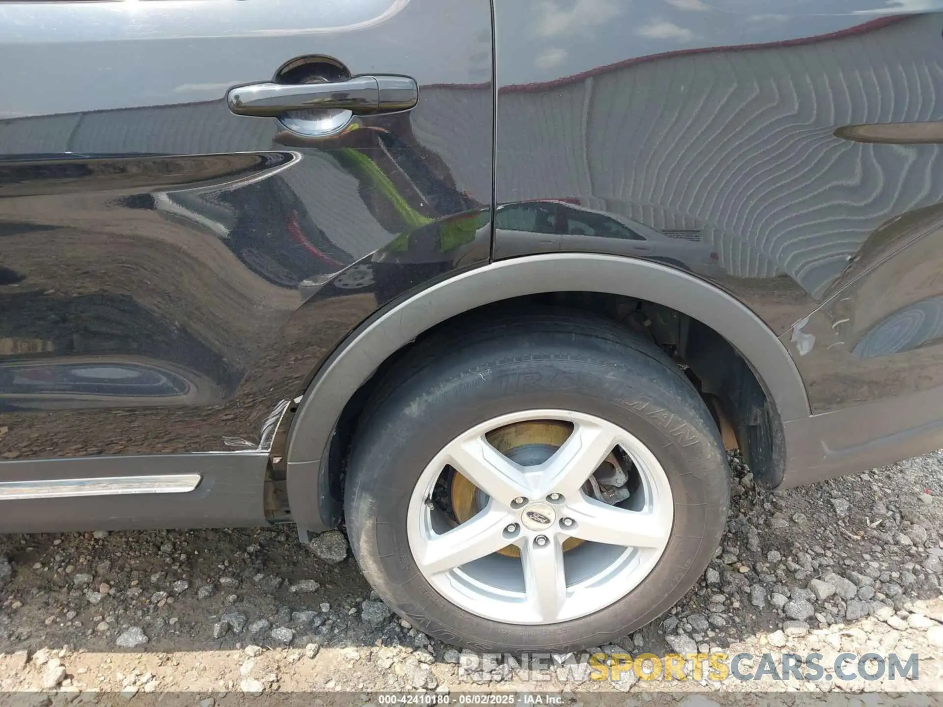 6 Photograph of a damaged car 1FM5K7D88KGA92134 FORD EXPLORER 2019