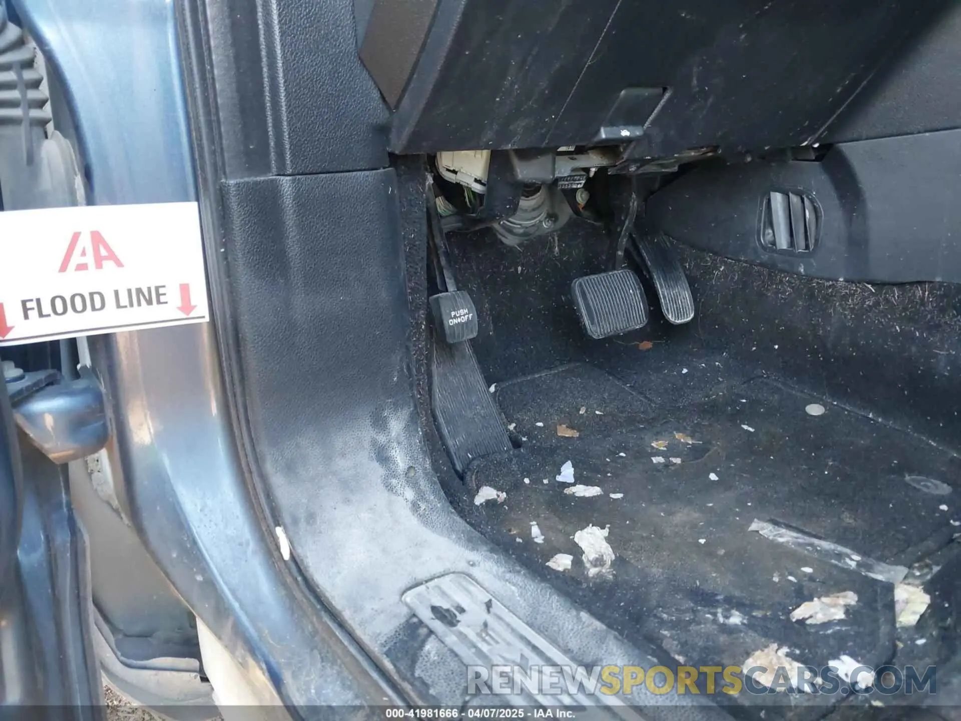 6 Photograph of a damaged car 1FM5K7D89KGA60129 FORD EXPLORER 2019