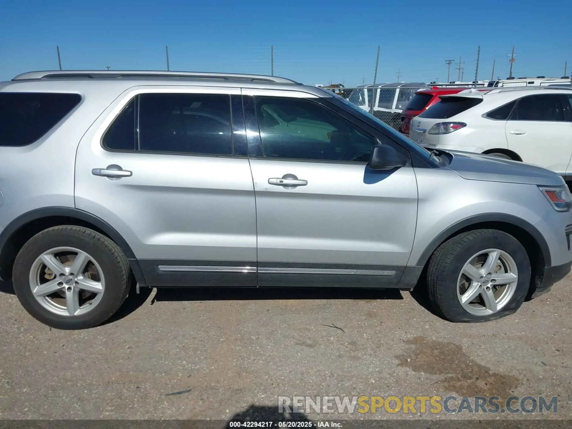13 Photograph of a damaged car 1FM5K7D8XKGA27642 FORD EXPLORER 2019