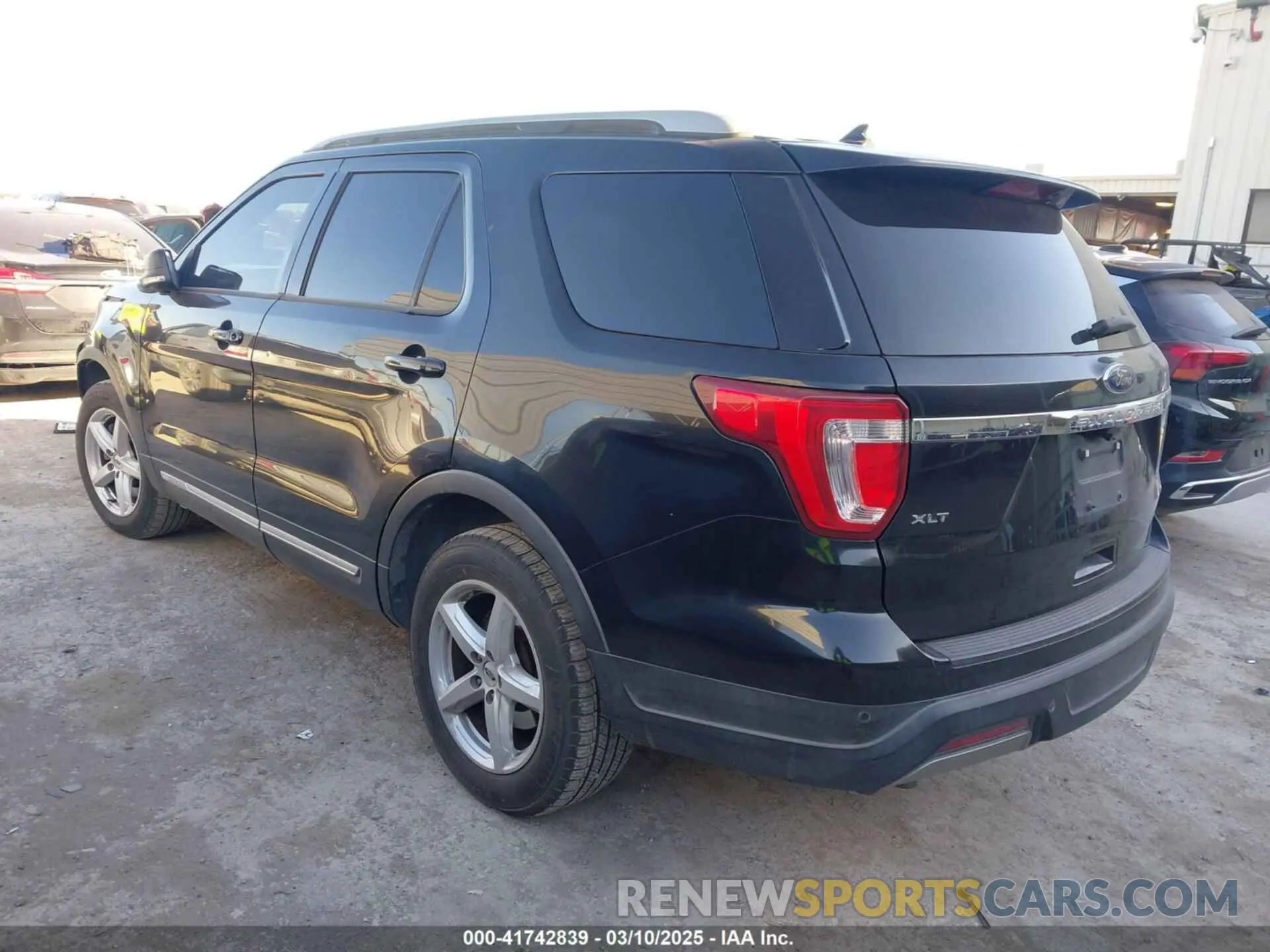 3 Photograph of a damaged car 1FM5K7D8XKGB48185 FORD EXPLORER 2019