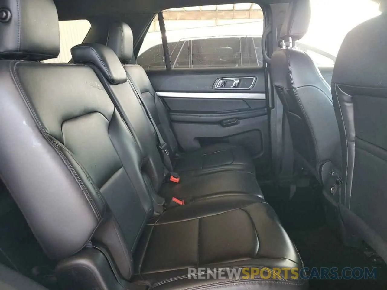 10 Photograph of a damaged car 1FM5K7DH3KGA49465 FORD EXPLORER 2019