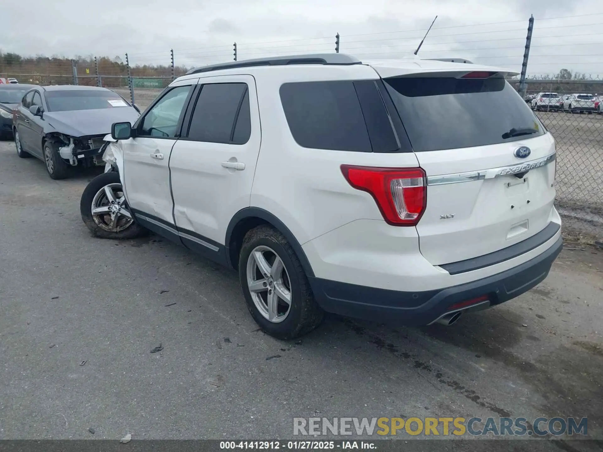 3 Photograph of a damaged car 1FM5K7DHXKGB34352 FORD EXPLORER 2019