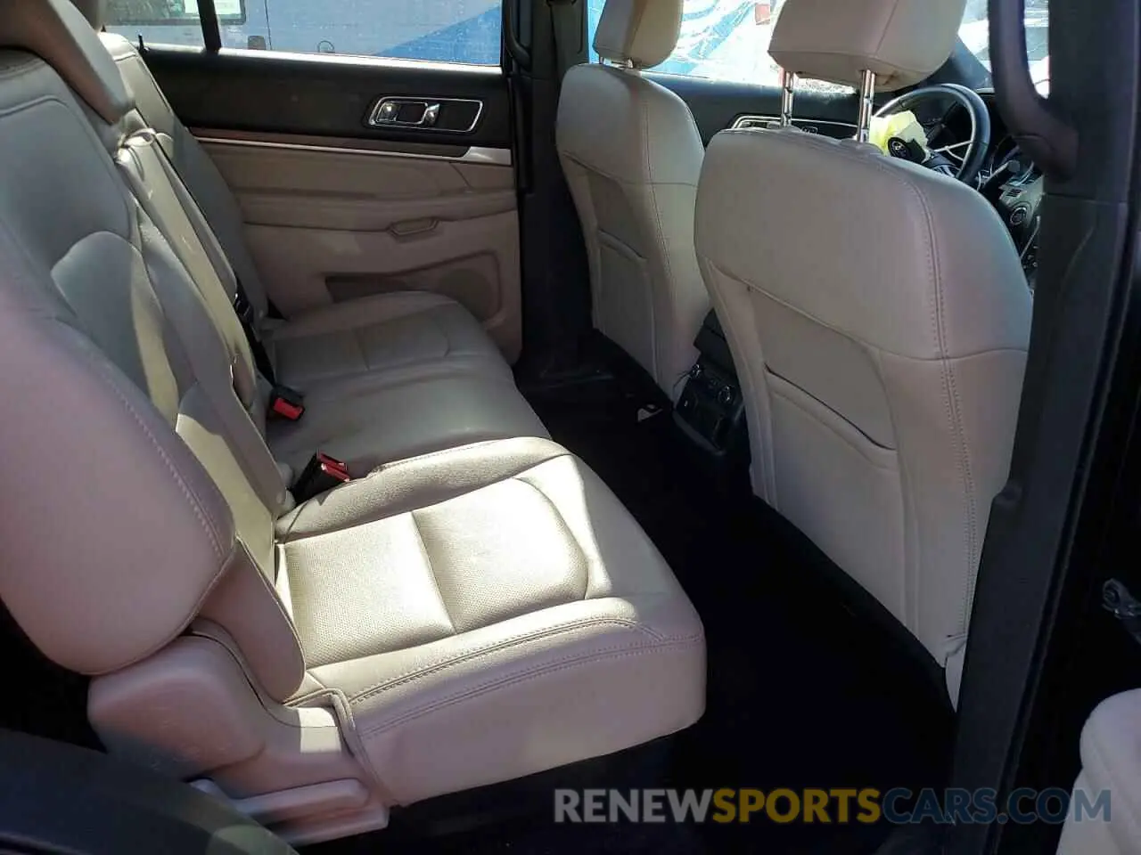 11 Photograph of a damaged car 1FM5K7F81KGA11262 FORD EXPLORER 2019