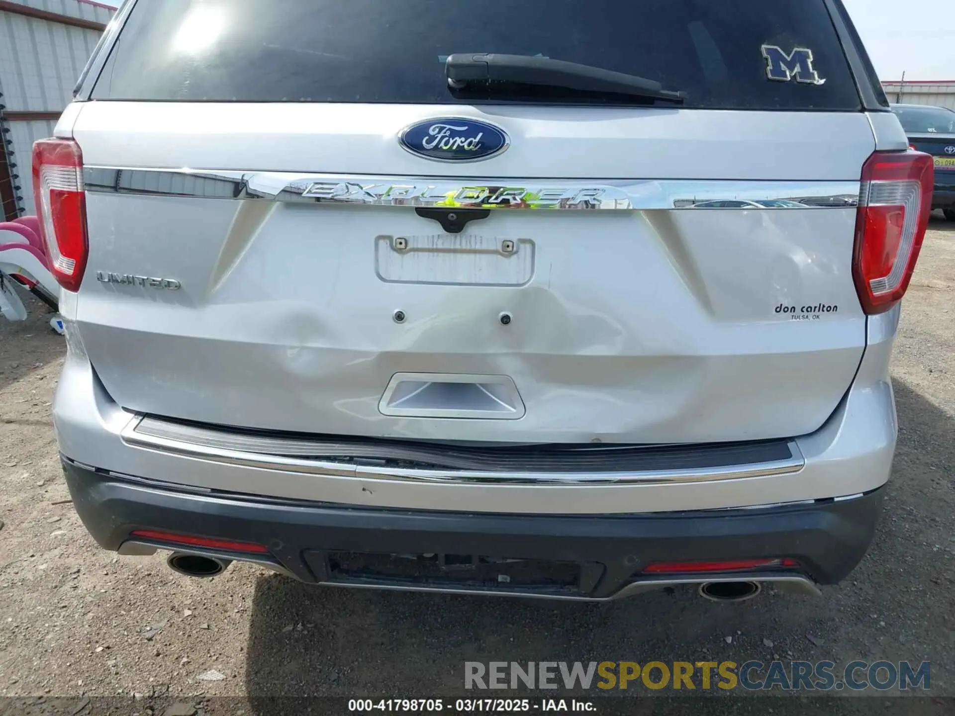 6 Photograph of a damaged car 1FM5K7F81KGB47570 FORD EXPLORER 2019