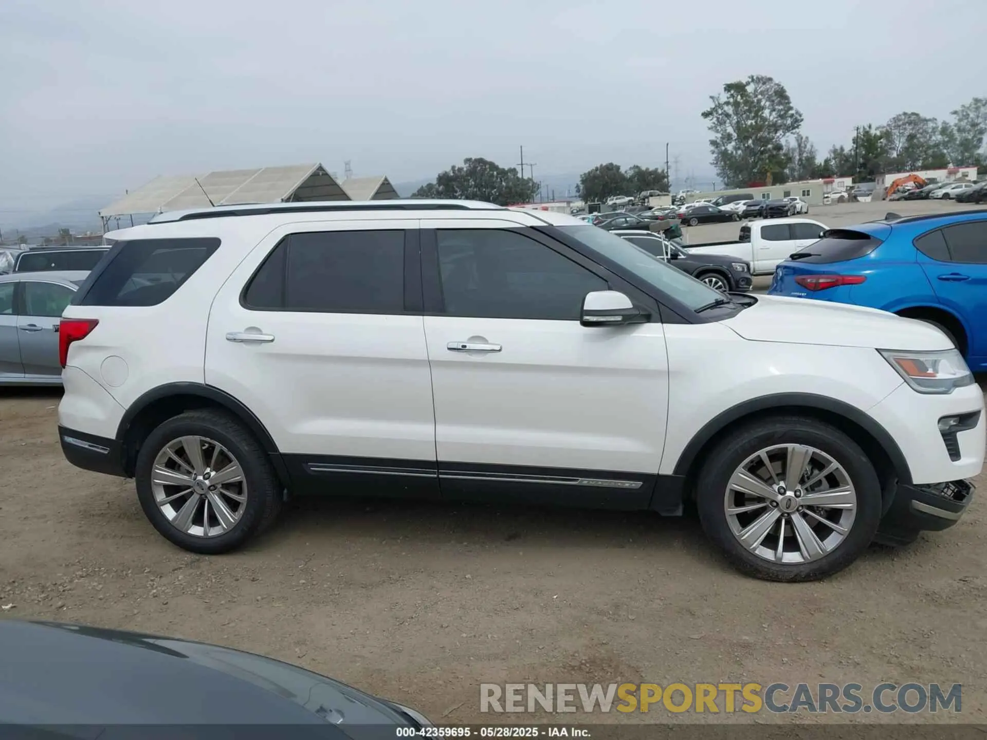 13 Photograph of a damaged car 1FM5K7F81KGB48640 FORD EXPLORER 2019