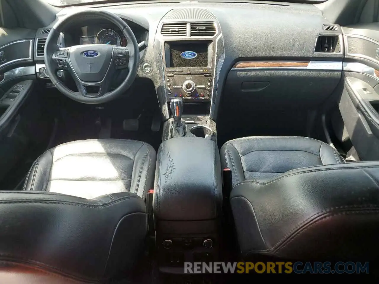 8 Photograph of a damaged car 1FM5K7F82KGA10797 FORD EXPLORER 2019