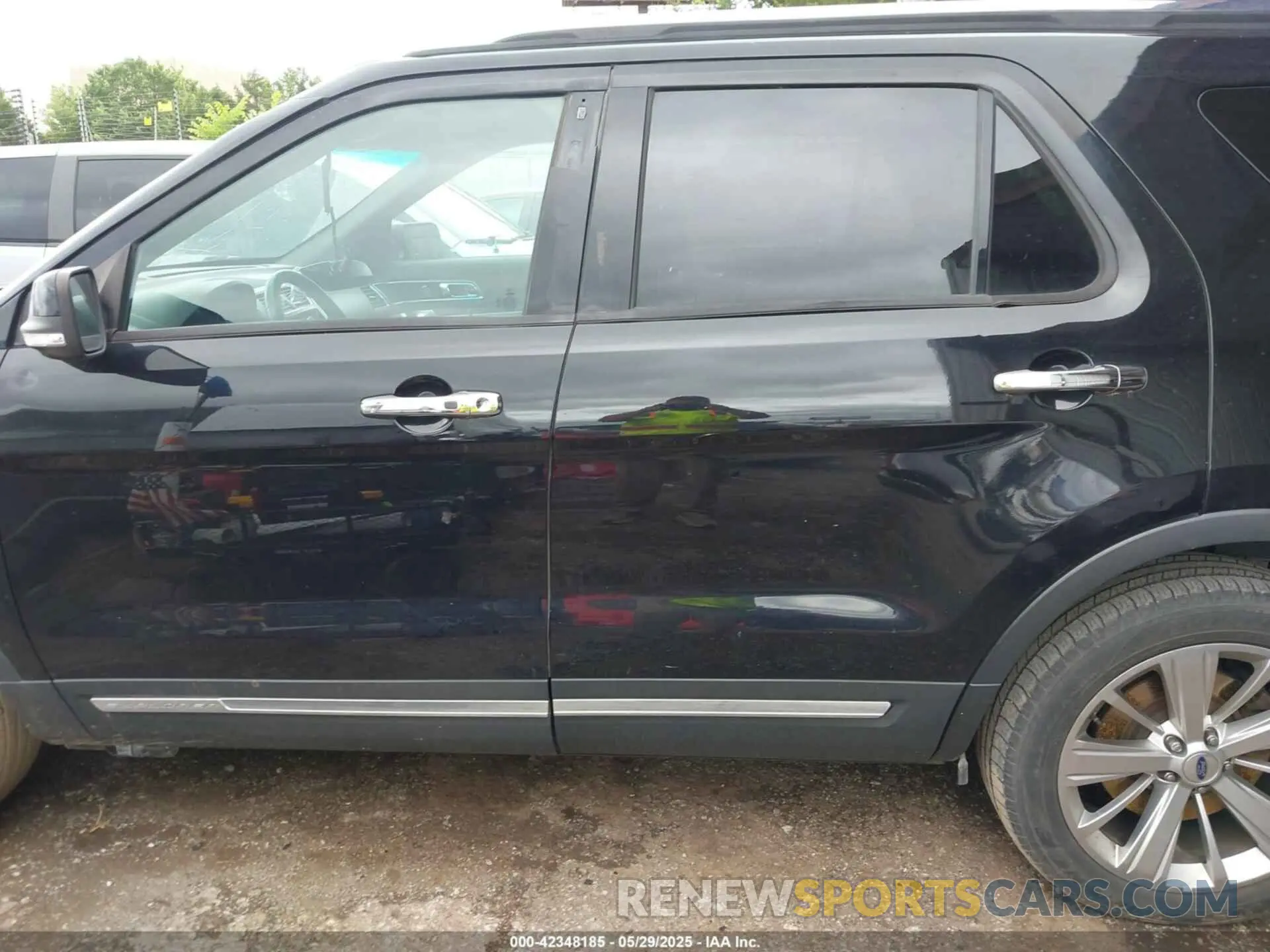 14 Photograph of a damaged car 1FM5K7F83KGA40505 FORD EXPLORER 2019