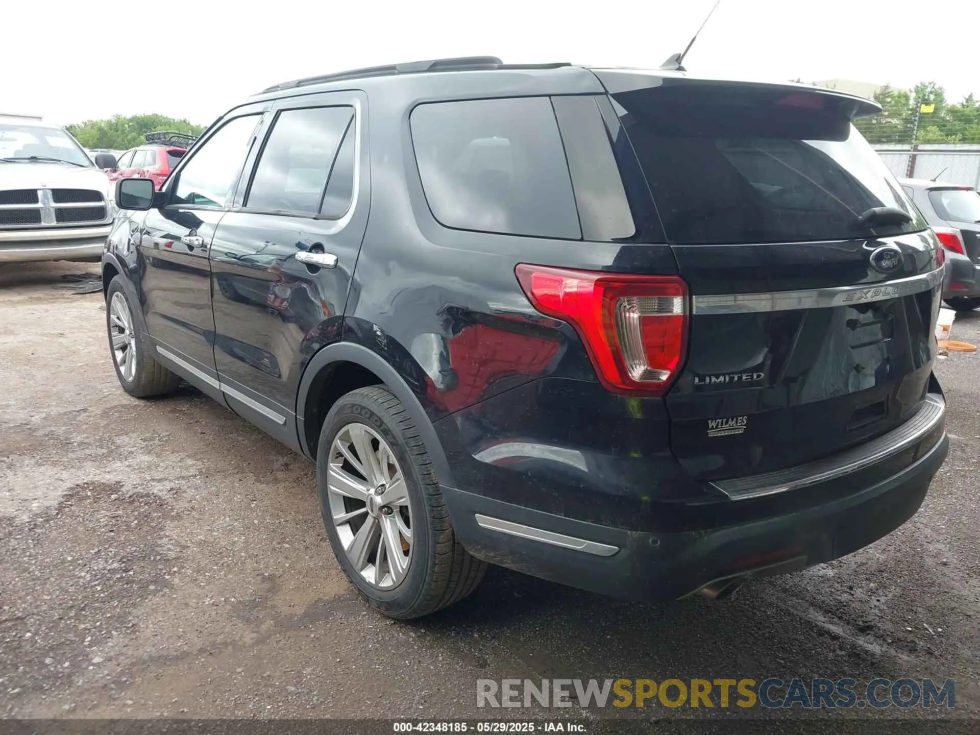 3 Photograph of a damaged car 1FM5K7F83KGA40505 FORD EXPLORER 2019