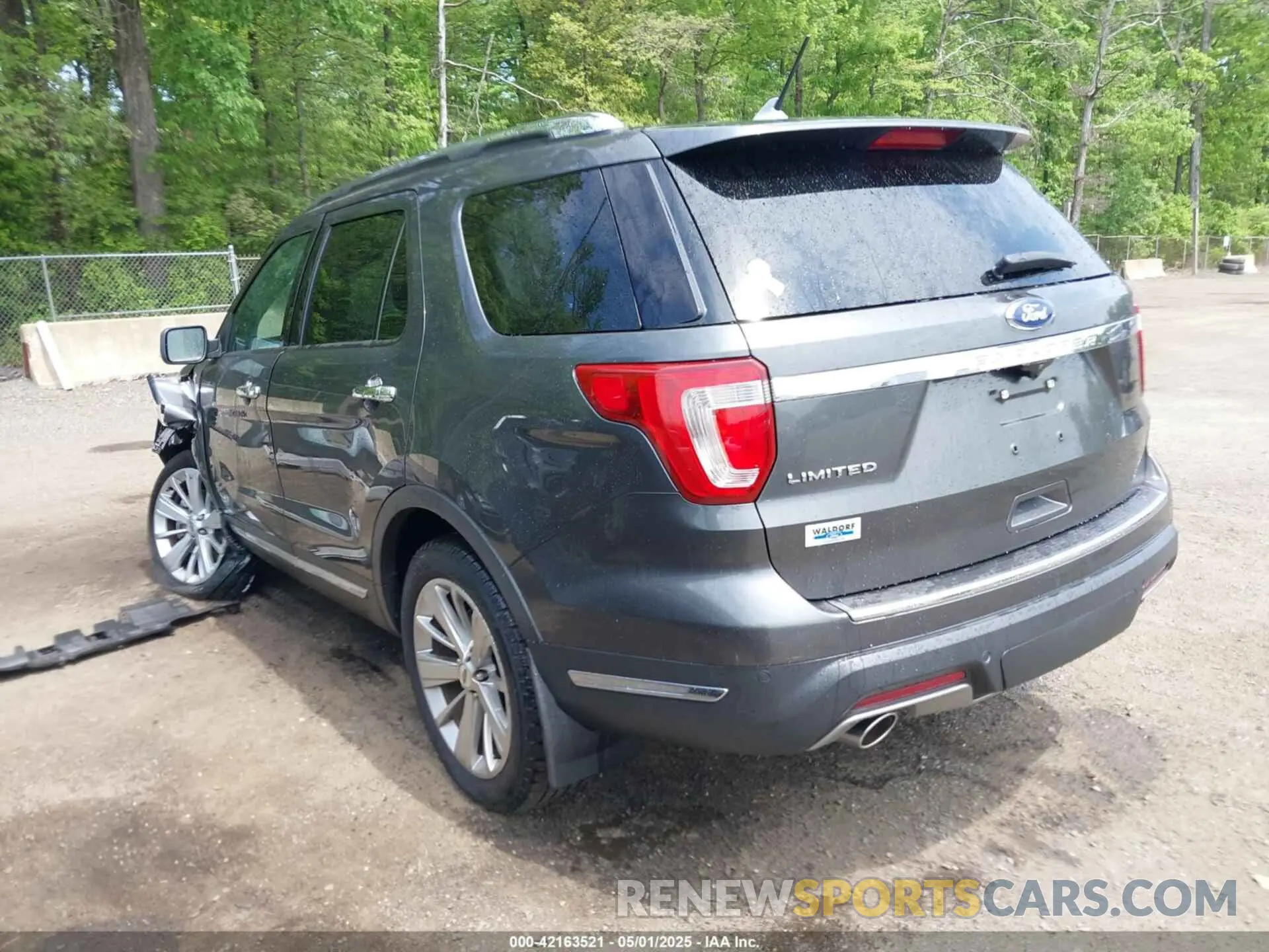 3 Photograph of a damaged car 1FM5K7F83KGB03425 FORD EXPLORER 2019