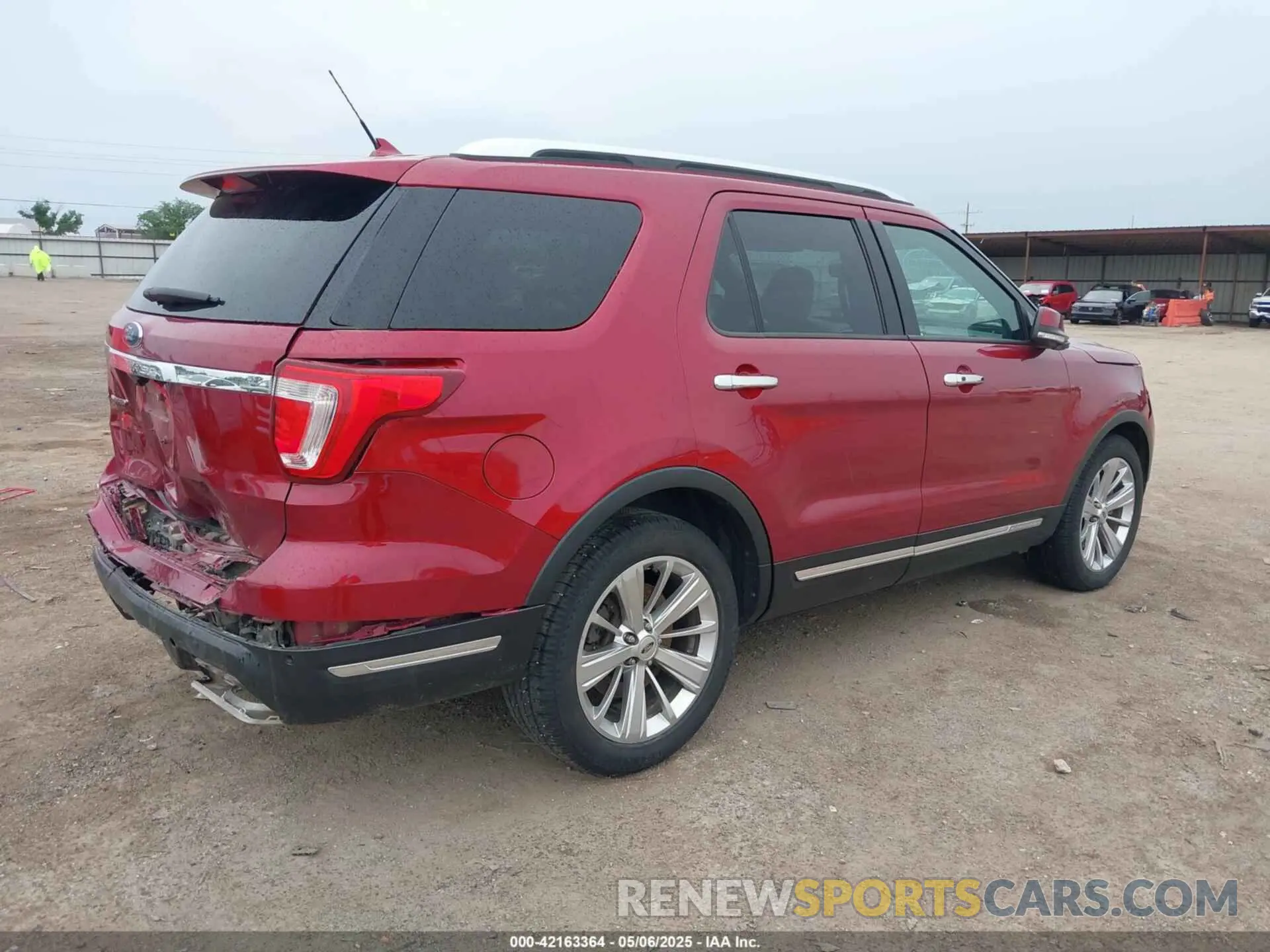 4 Photograph of a damaged car 1FM5K7F86KGB47547 FORD EXPLORER 2019