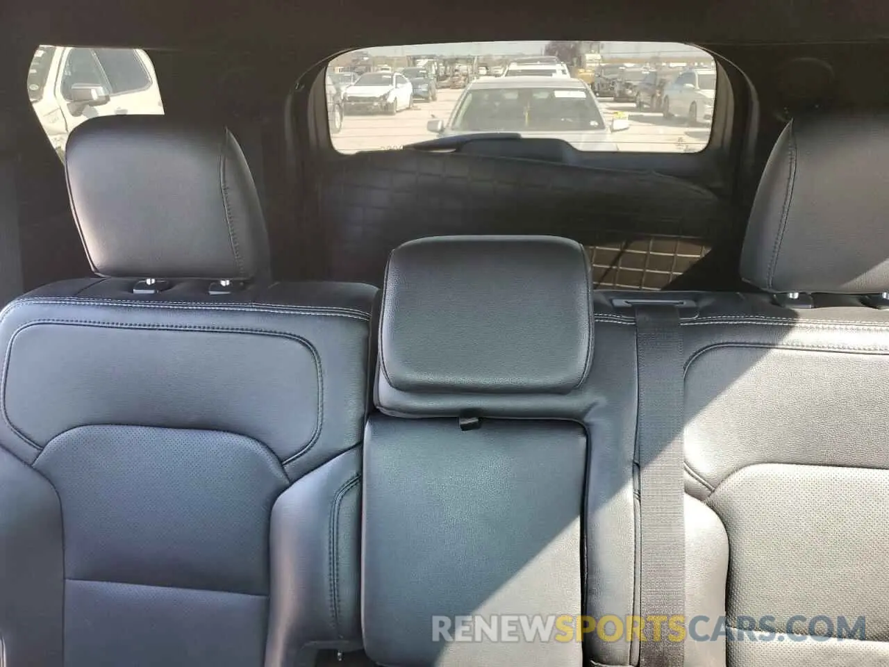 10 Photograph of a damaged car 1FM5K7F87KGB41661 FORD EXPLORER 2019