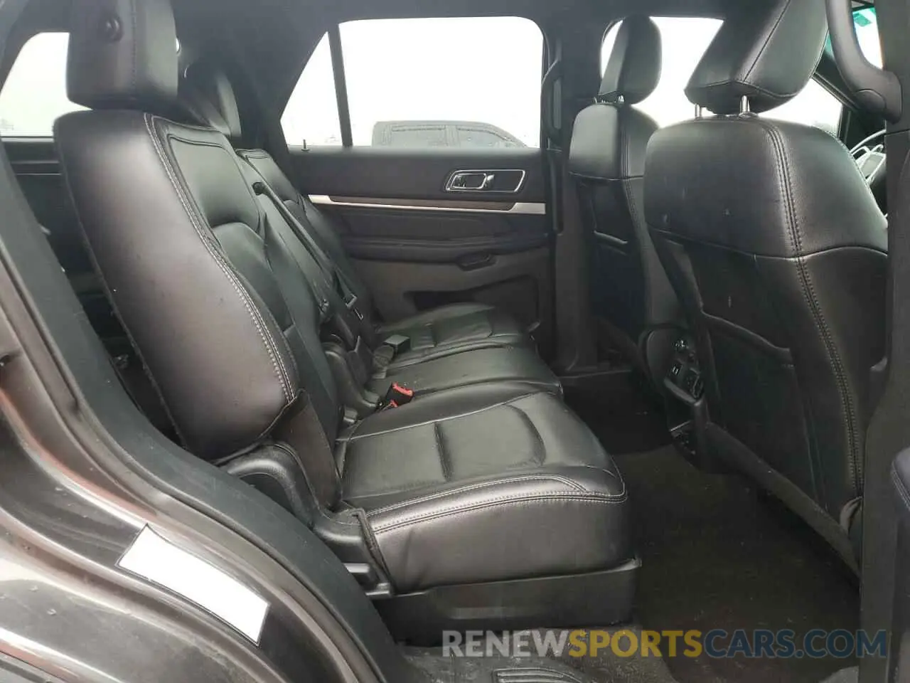 11 Photograph of a damaged car 1FM5K7F88KGB16624 FORD EXPLORER 2019