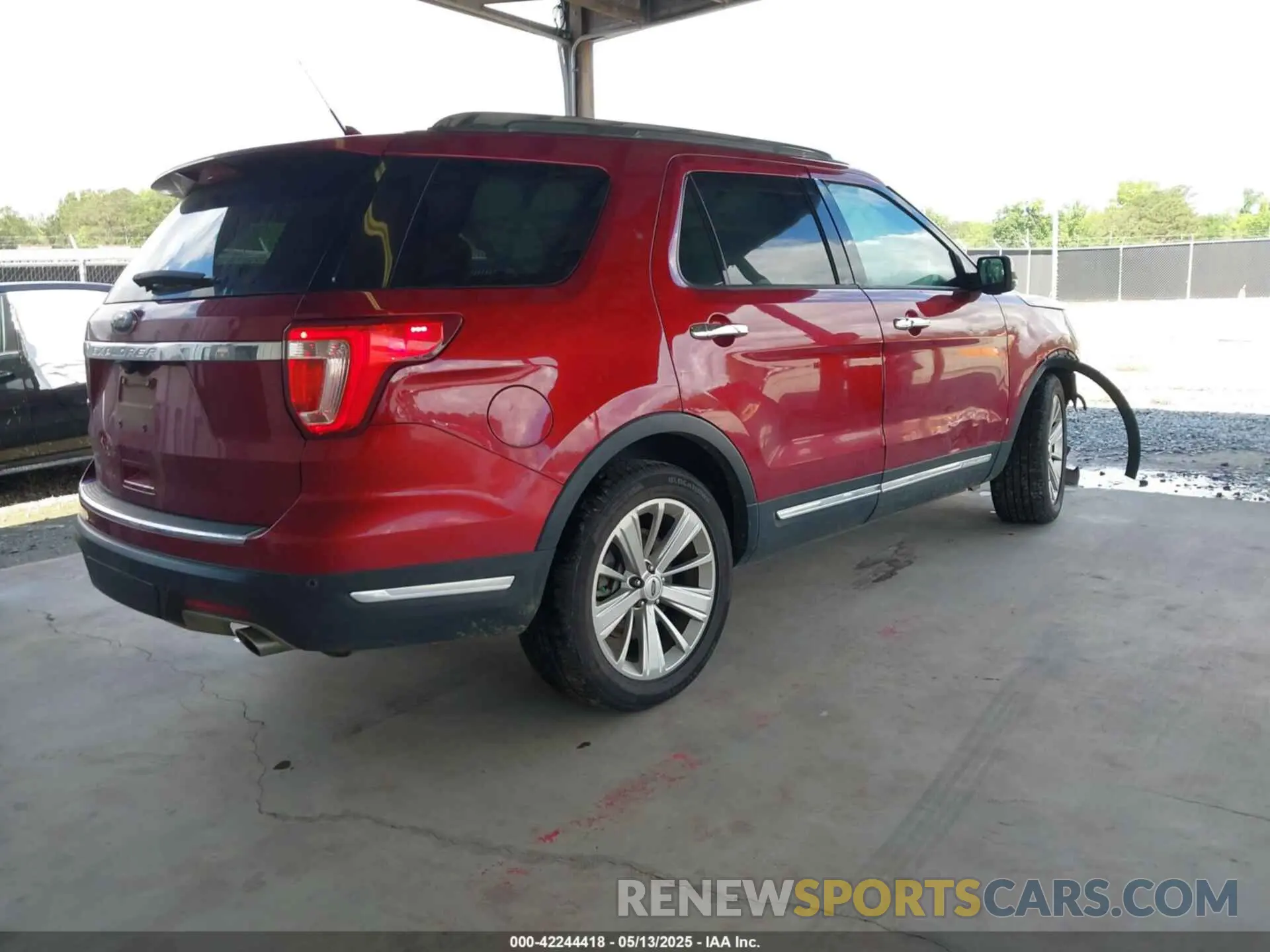 4 Photograph of a damaged car 1FM5K7F88KGB34072 FORD EXPLORER 2019