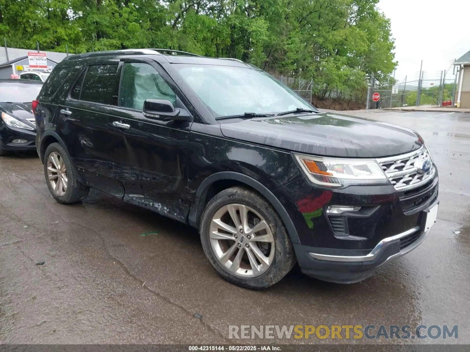 1 Photograph of a damaged car 1FM5K7F88KGB35268 FORD EXPLORER 2019