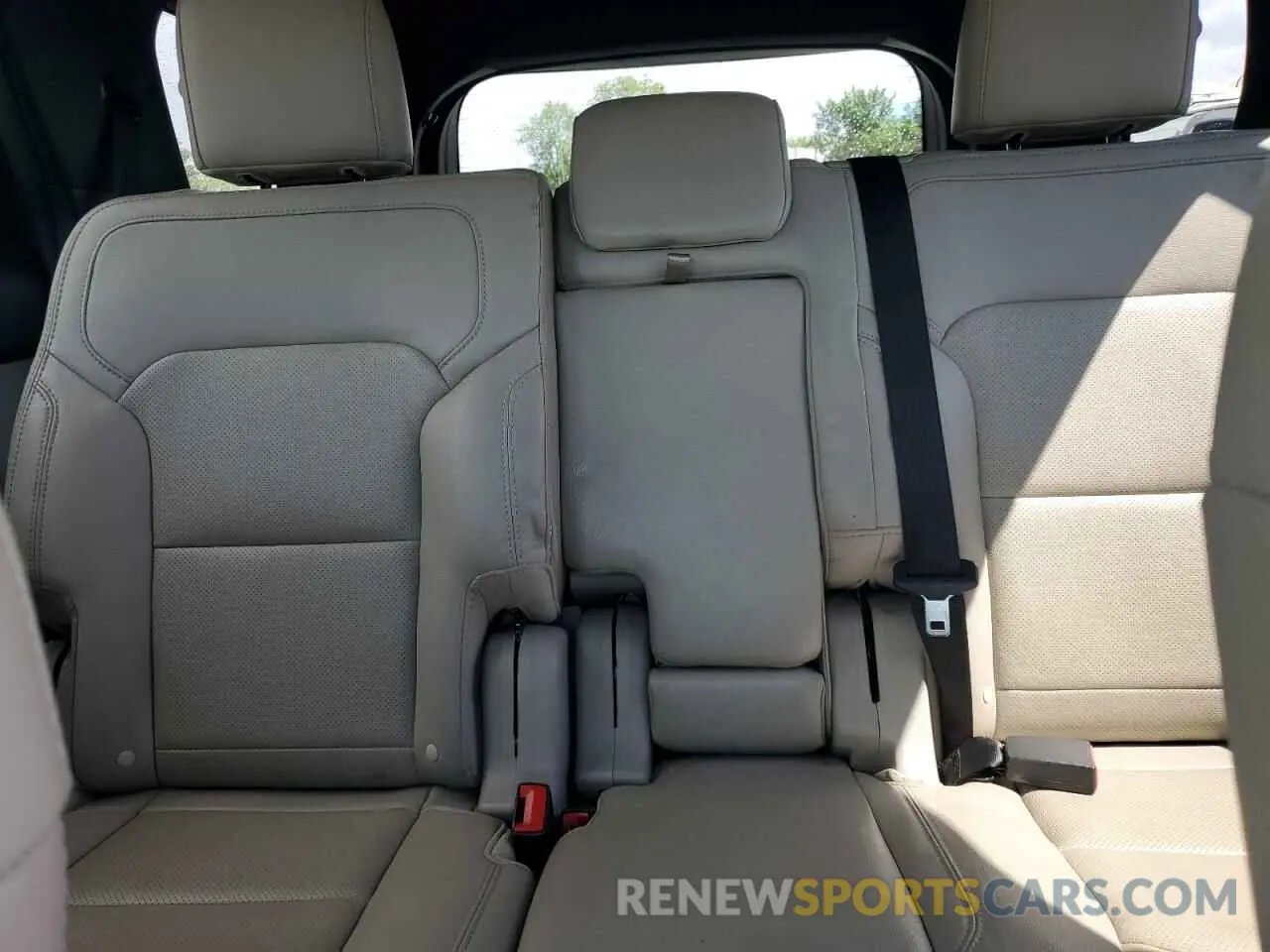 10 Photograph of a damaged car 1FM5K7F89KGB11254 FORD EXPLORER 2019