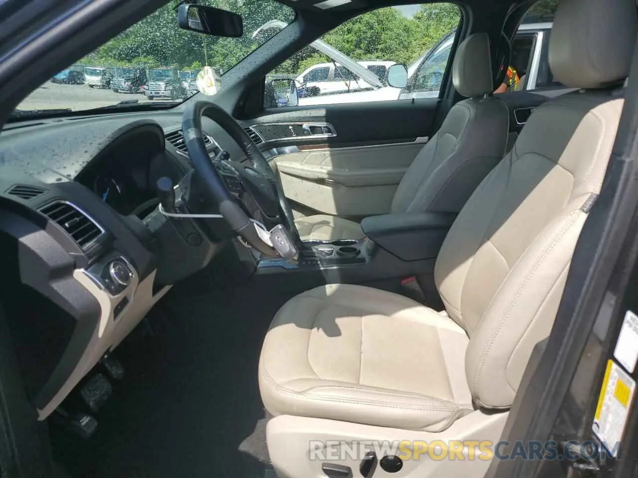 7 Photograph of a damaged car 1FM5K7F89KGB11254 FORD EXPLORER 2019