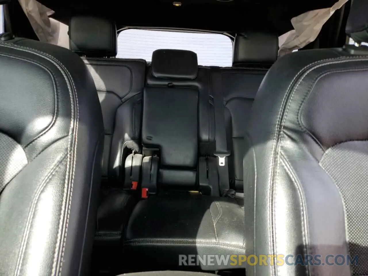 10 Photograph of a damaged car 1FM5K7F89KGB48286 FORD EXPLORER 2019