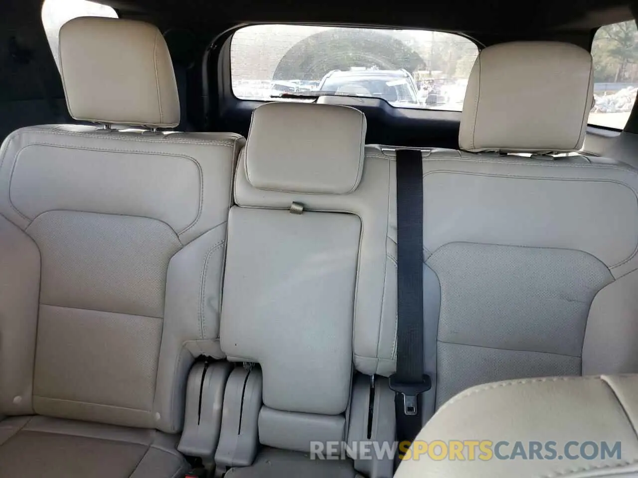 10 Photograph of a damaged car 1FM5K7F8XKGB12140 FORD EXPLORER 2019