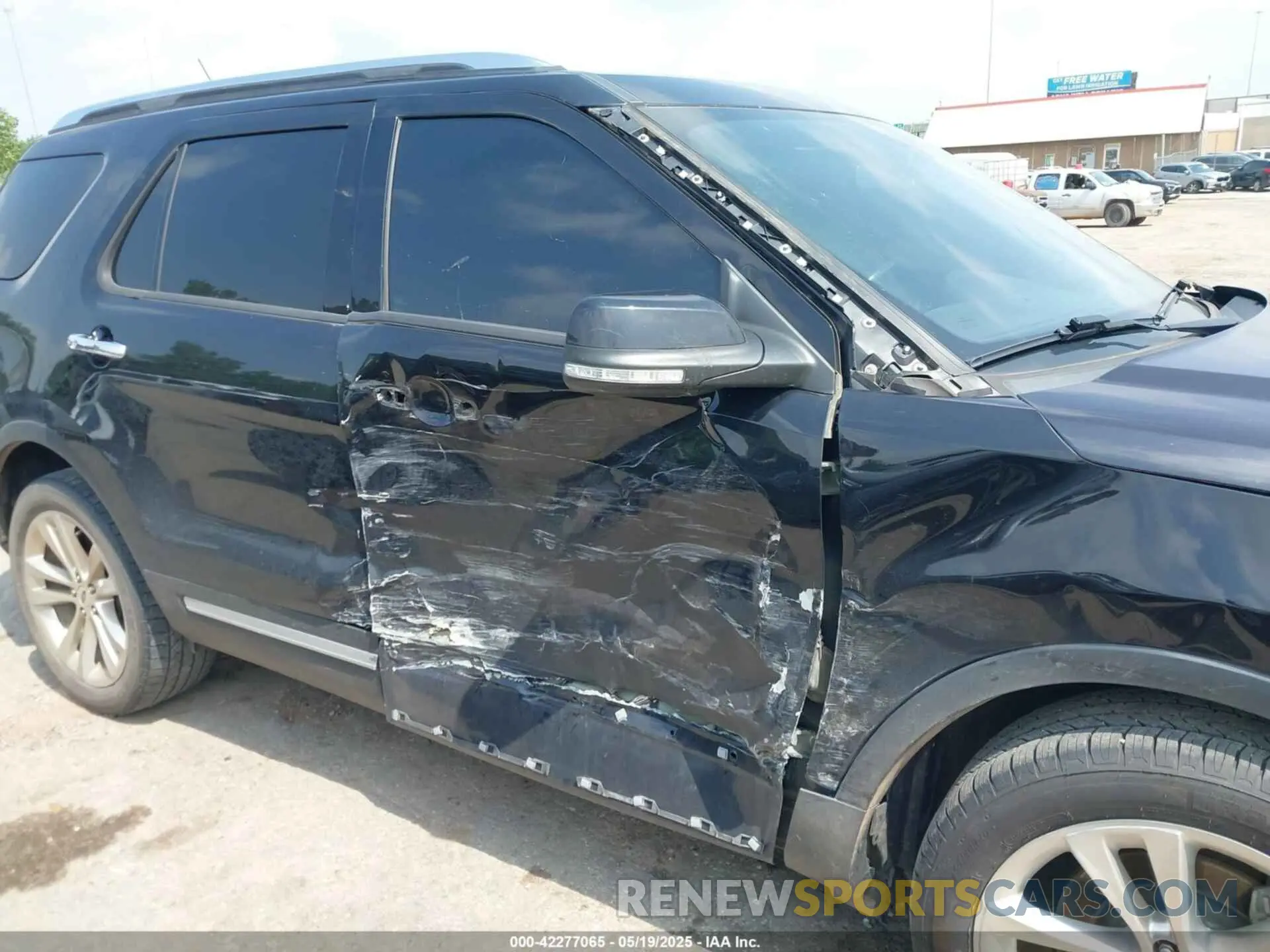6 Photograph of a damaged car 1FM5K7FH0KGA72022 FORD EXPLORER 2019