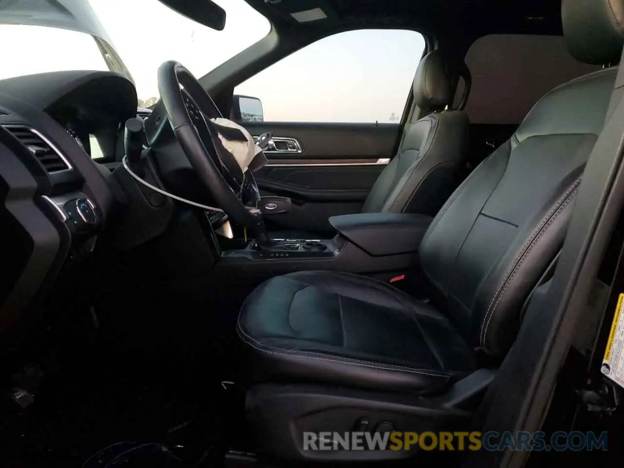 7 Photograph of a damaged car 1FM5K7FH5KGB53033 FORD EXPLORER 2019