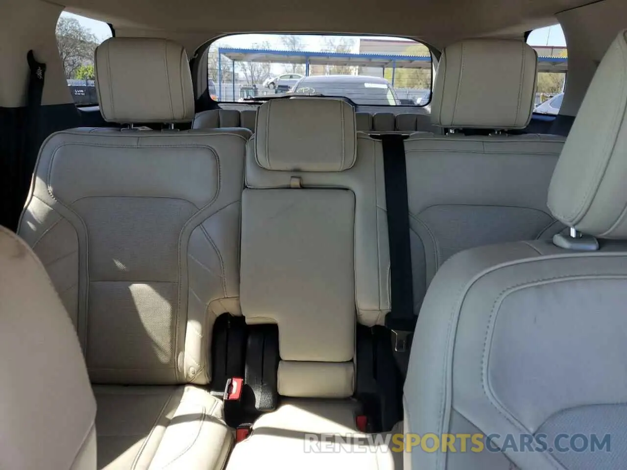 10 Photograph of a damaged car 1FM5K7FHXKGA77289 FORD EXPLORER 2019