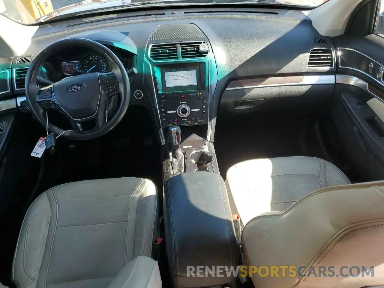 8 Photograph of a damaged car 1FM5K7FHXKGA77289 FORD EXPLORER 2019