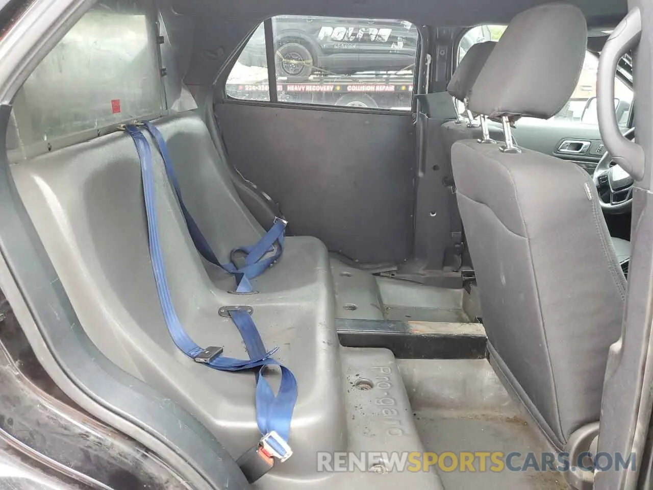 11 Photograph of a damaged car 1FM5K8AR0KGB44522 FORD EXPLORER 2019