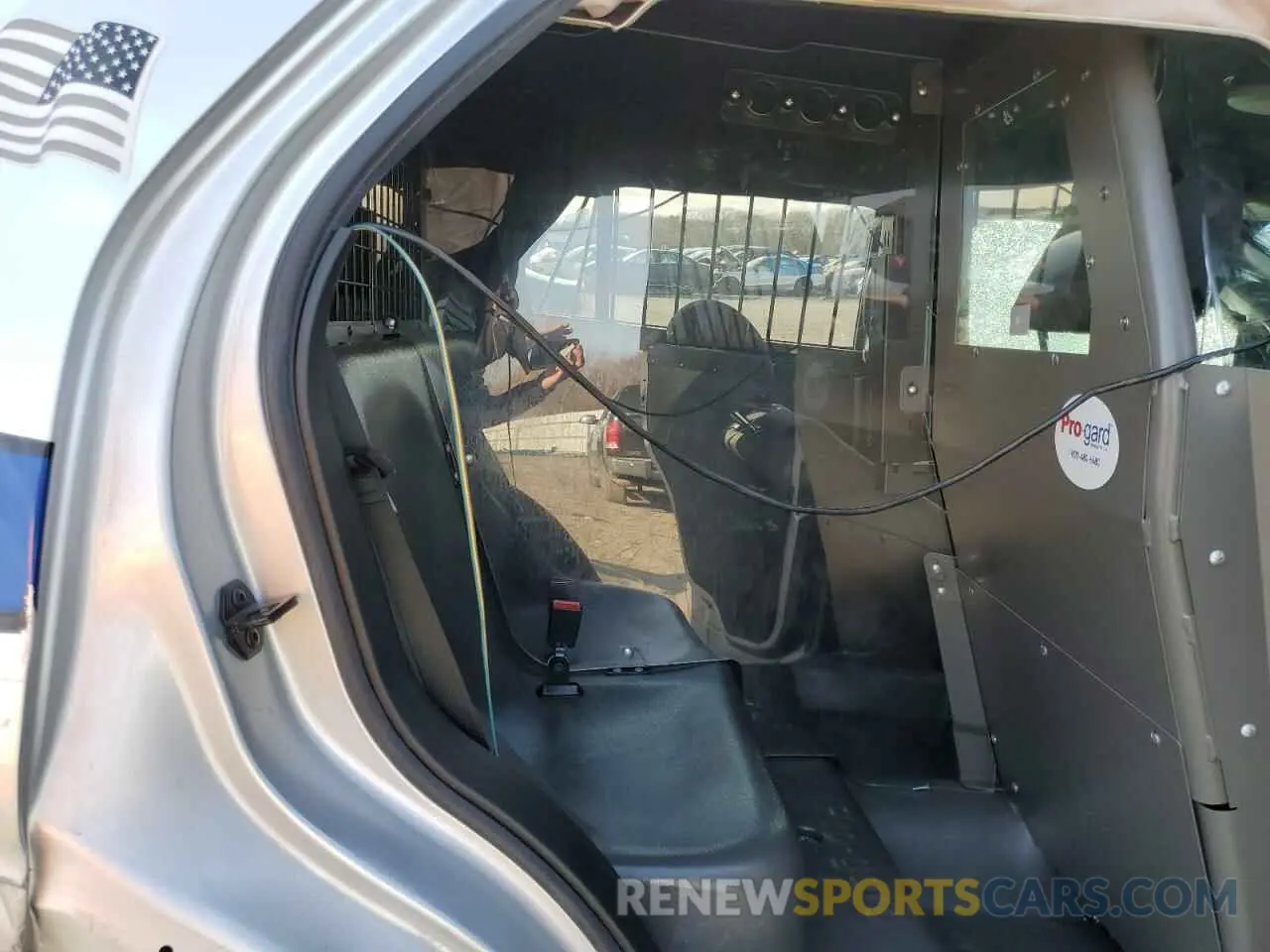 10 Photograph of a damaged car 1FM5K8AR4KGA12248 FORD EXPLORER 2019