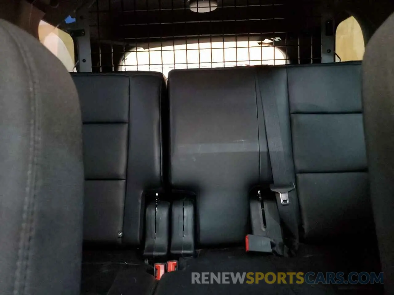 10 Photograph of a damaged car 1FM5K8AT1KGB15722 FORD EXPLORER 2019