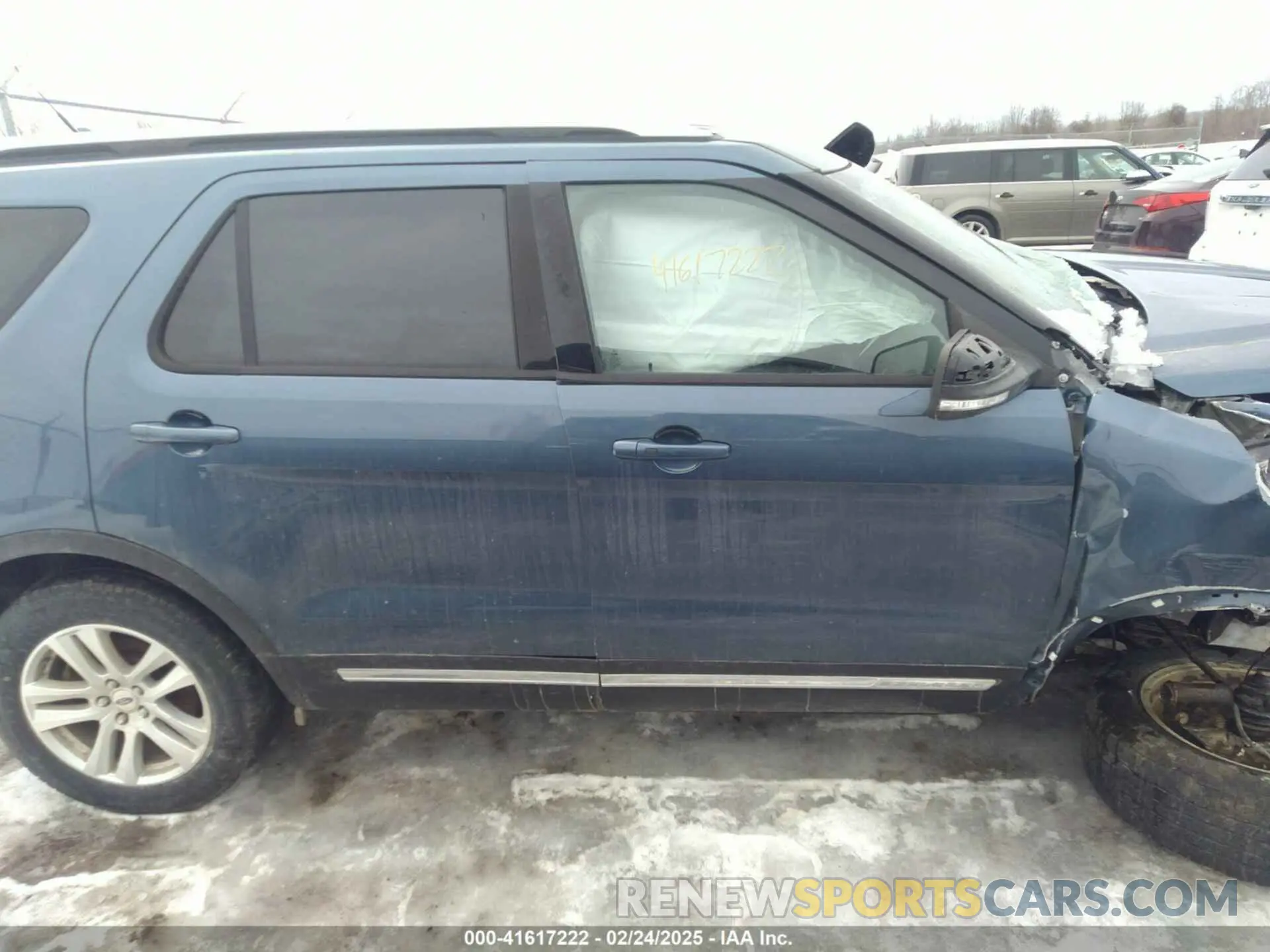 13 Photograph of a damaged car 1FM5K8D81KGA38437 FORD EXPLORER 2019