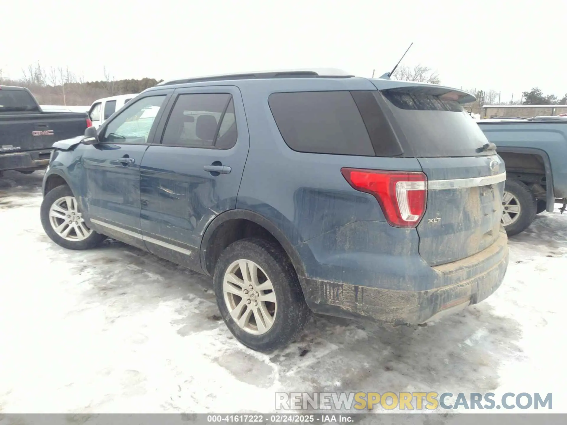 3 Photograph of a damaged car 1FM5K8D81KGA38437 FORD EXPLORER 2019