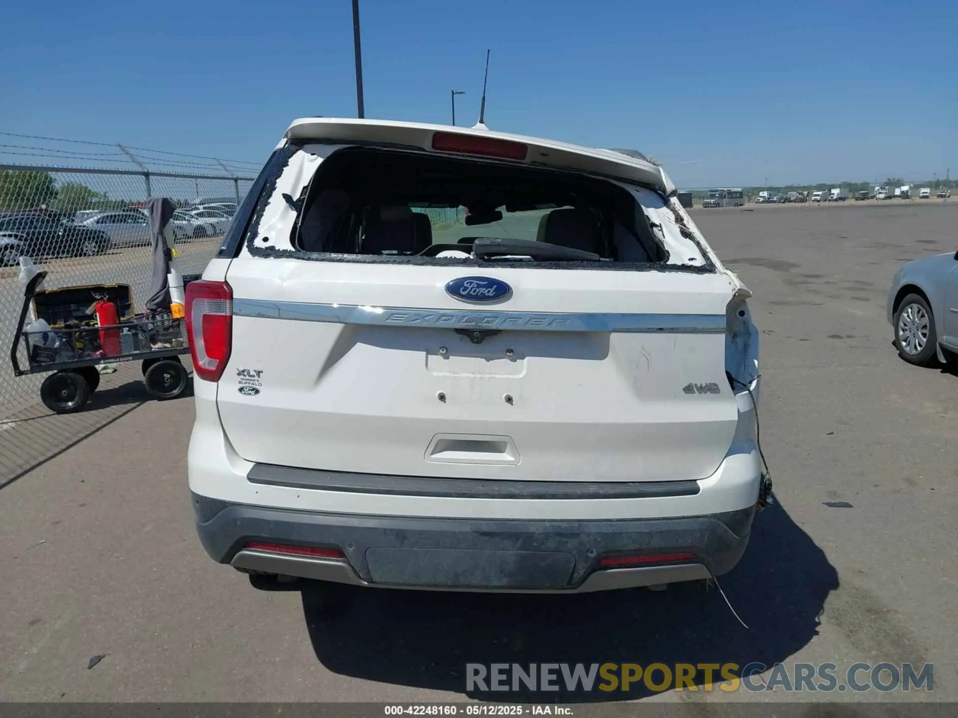 17 Photograph of a damaged car 1FM5K8D81KGA60406 FORD EXPLORER 2019