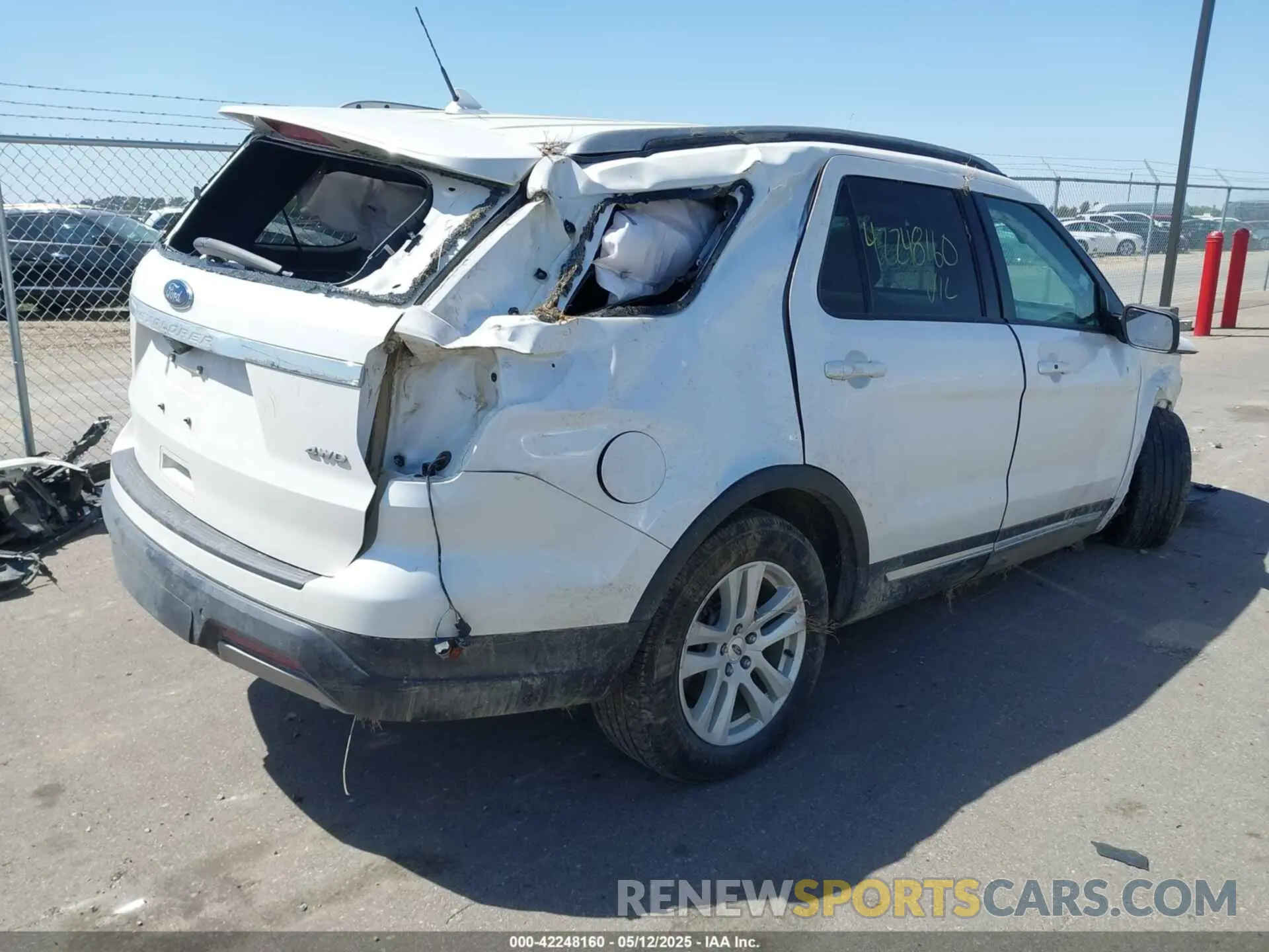 4 Photograph of a damaged car 1FM5K8D81KGA60406 FORD EXPLORER 2019