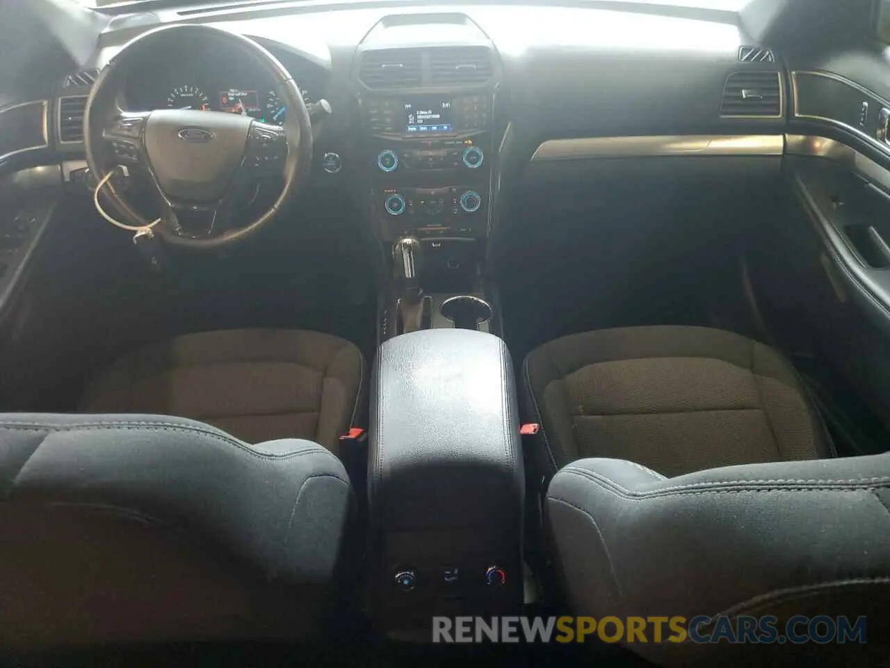 8 Photograph of a damaged car 1FM5K8D81KGB04775 FORD EXPLORER 2019