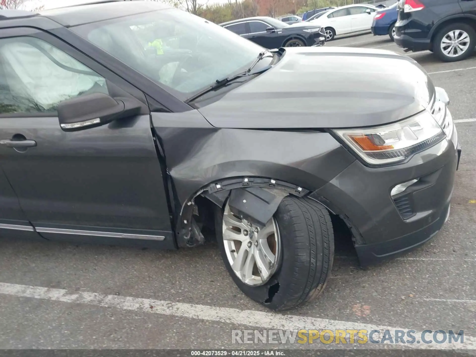 6 Photograph of a damaged car 1FM5K8D82KGA48605 FORD EXPLORER 2019
