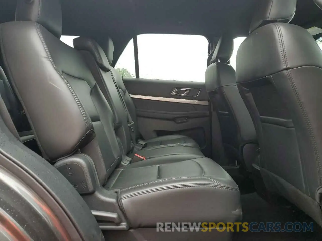 11 Photograph of a damaged car 1FM5K8D82KGA57689 FORD EXPLORER 2019
