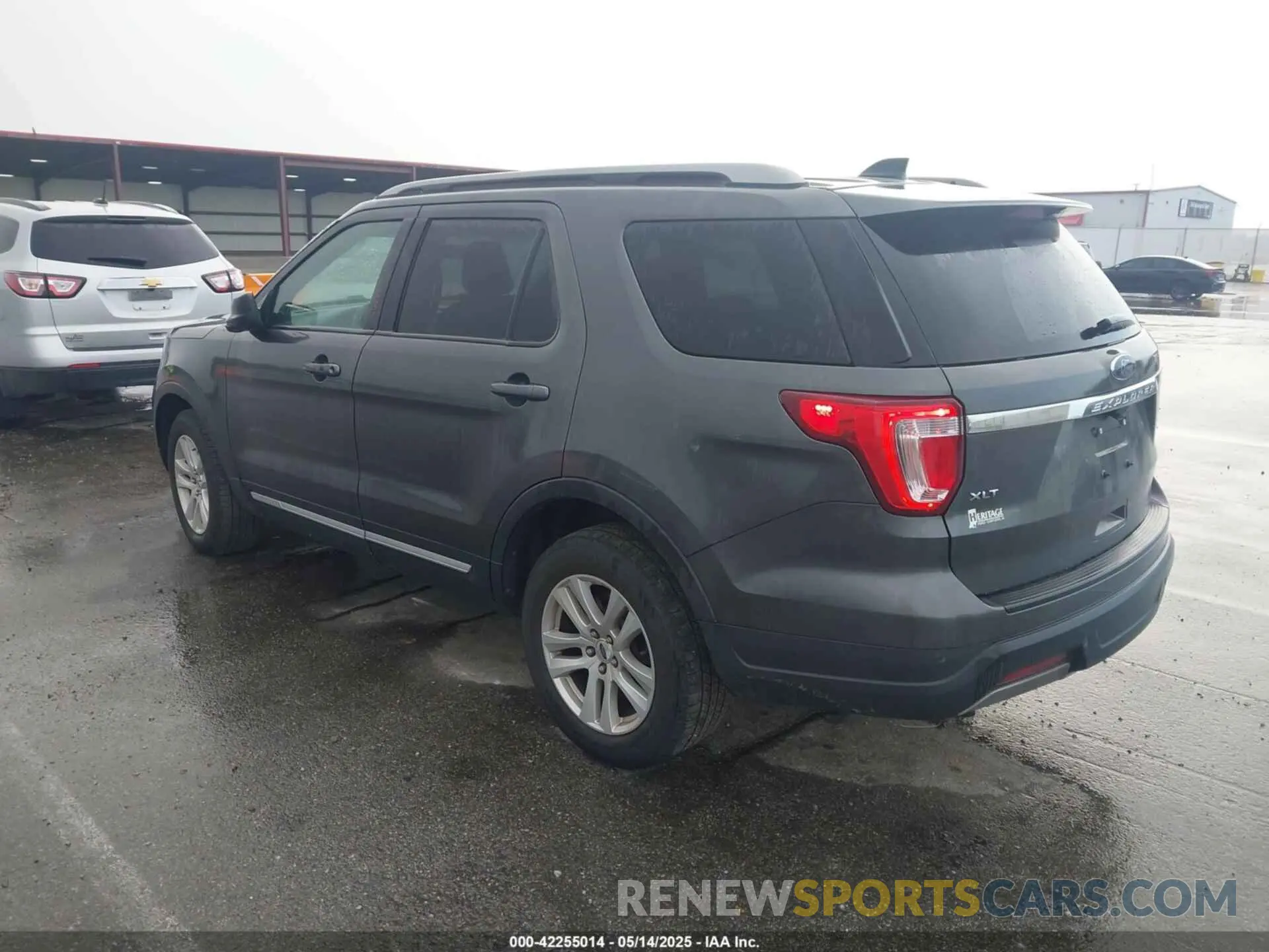 3 Photograph of a damaged car 1FM5K8D82KGA59023 FORD EXPLORER 2019