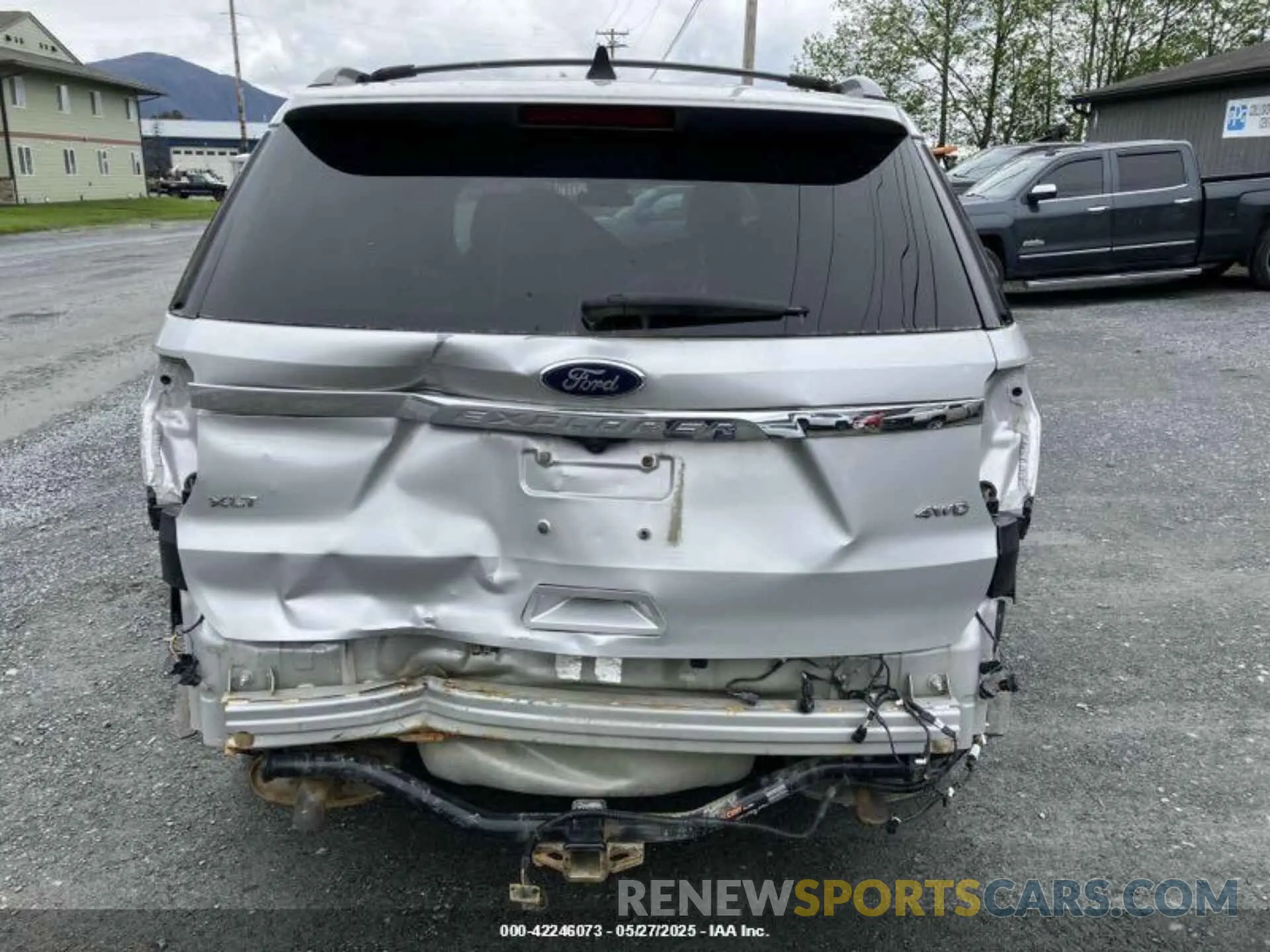 6 Photograph of a damaged car 1FM5K8D82KGB40815 FORD EXPLORER 2019