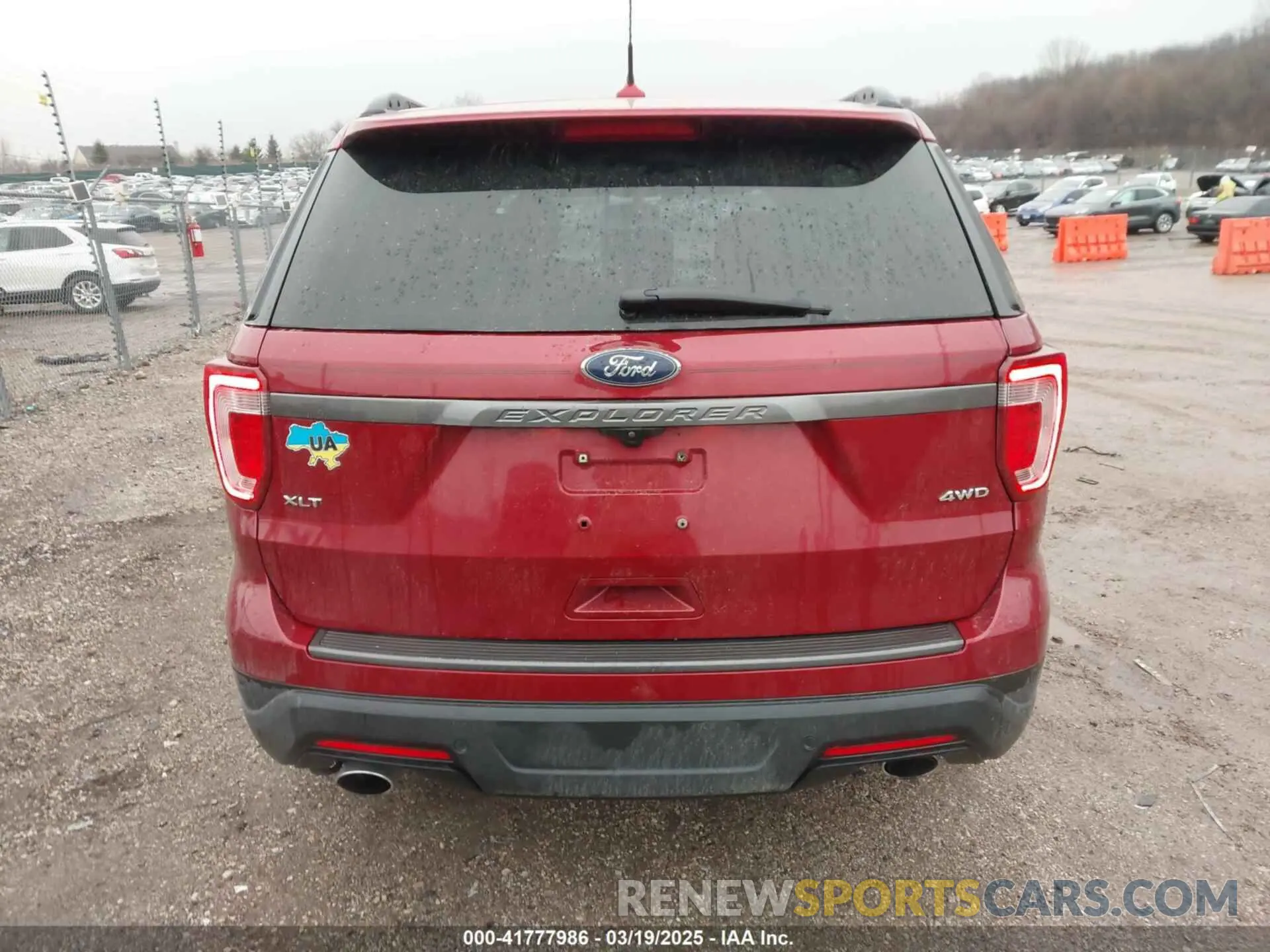 17 Photograph of a damaged car 1FM5K8D85KGA05196 FORD EXPLORER 2019