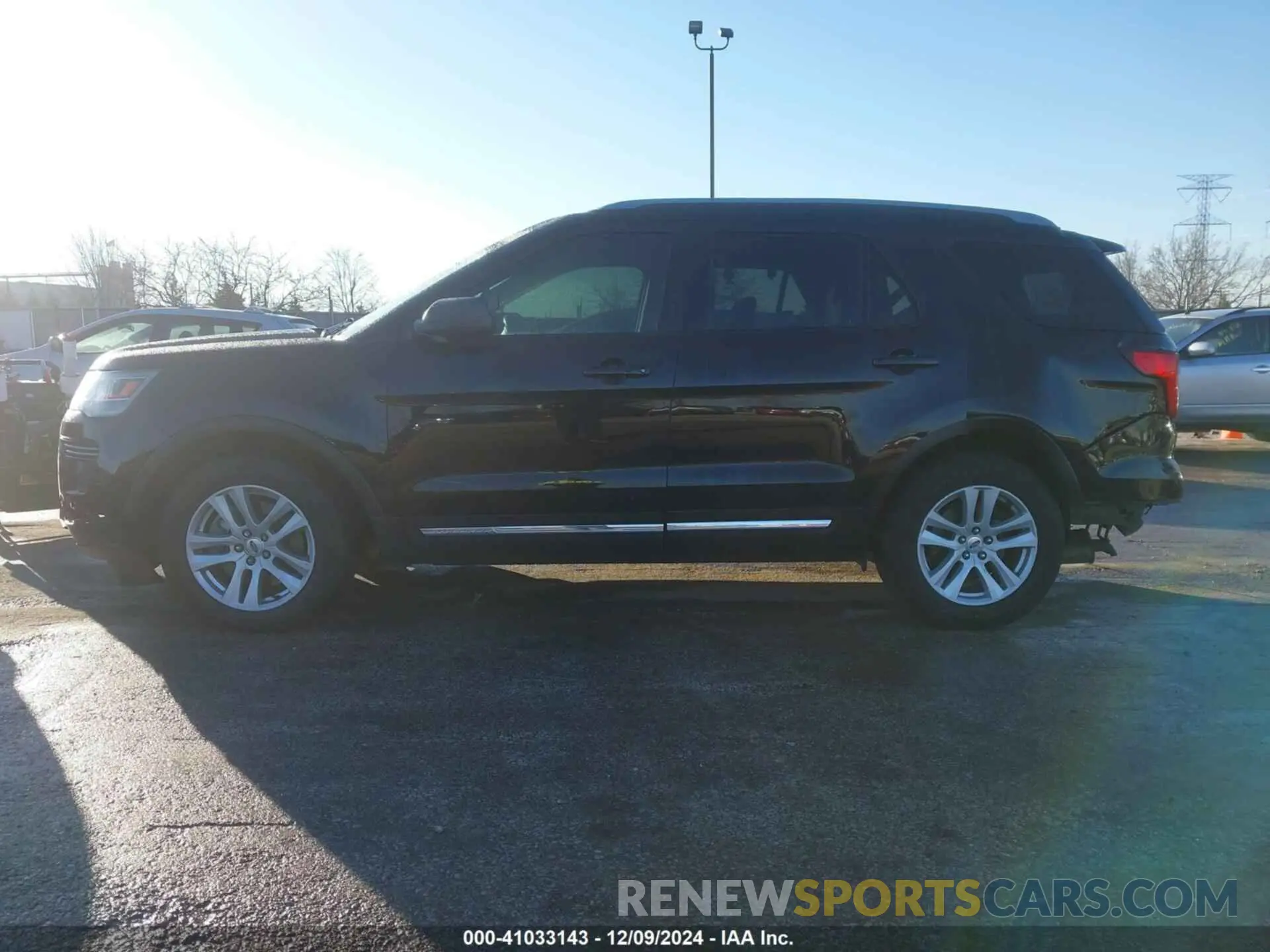 13 Photograph of a damaged car 1FM5K8D85KGA15419 FORD EXPLORER 2019