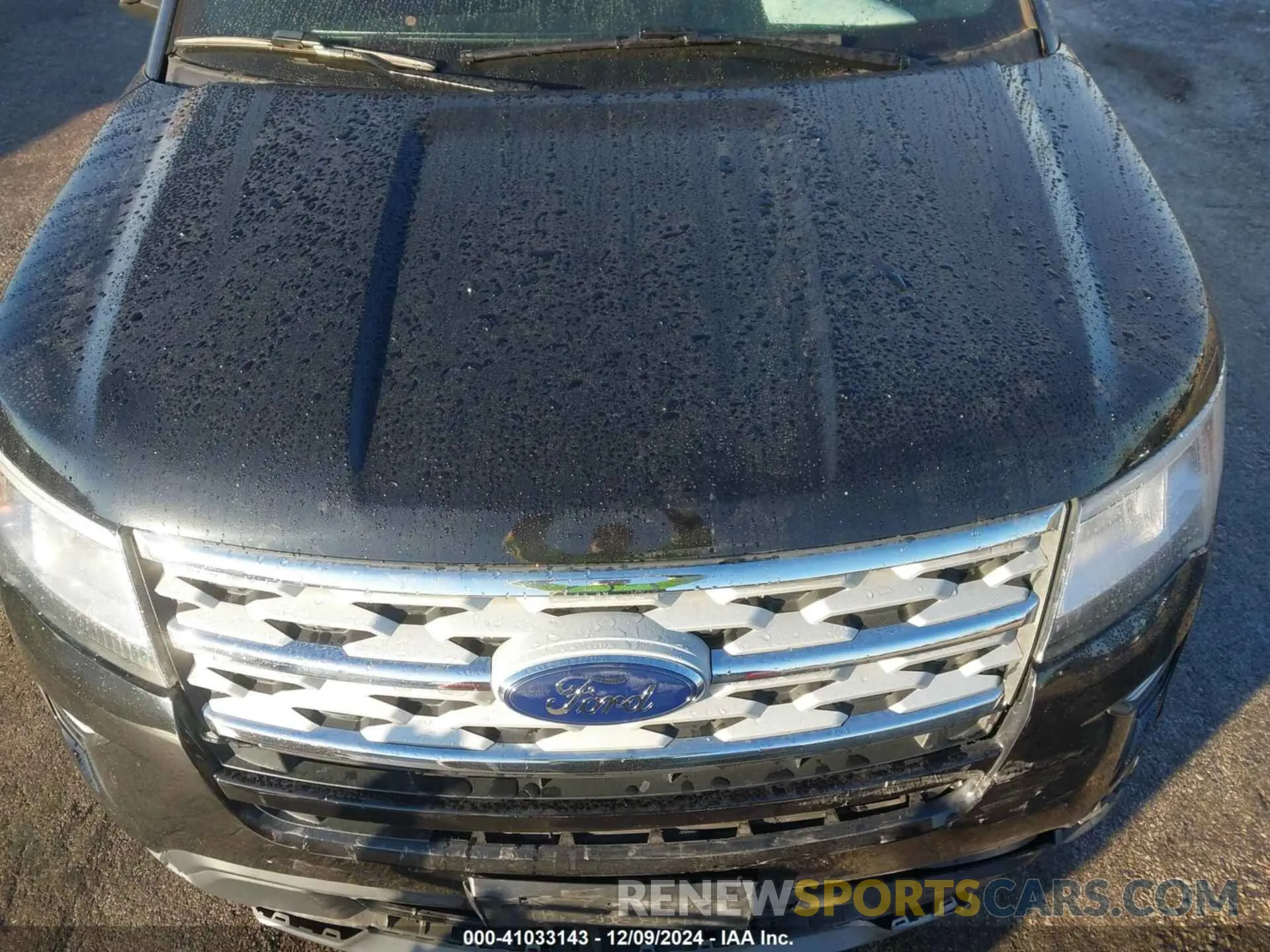 18 Photograph of a damaged car 1FM5K8D85KGA15419 FORD EXPLORER 2019