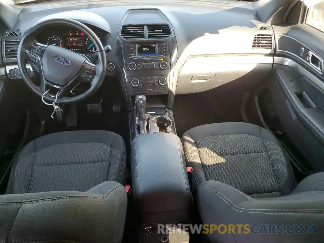 8 Photograph of a damaged car 1FM5K8D85KGA20782 FORD EXPLORER 2019